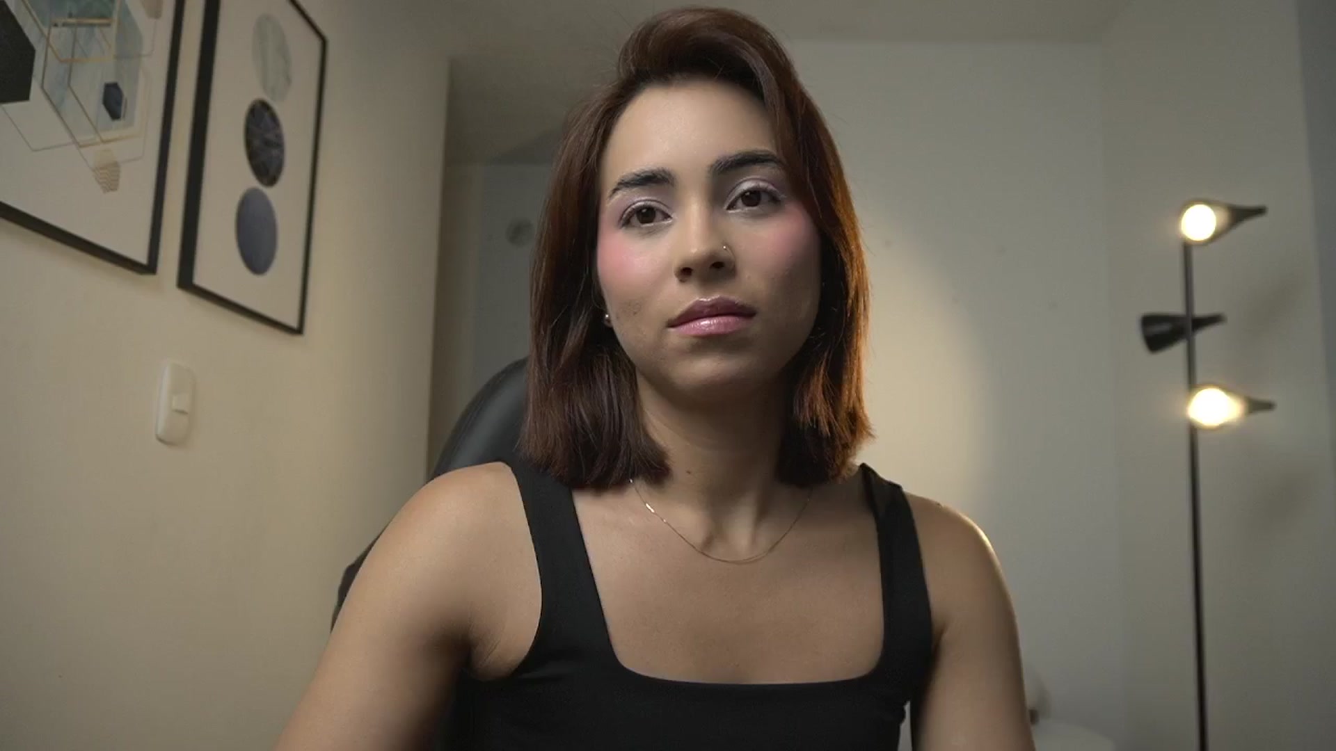 Gallery image thumbnail from Xialing's myfreecams stream on, 08/29/2024, 24:18 image 4 of 20