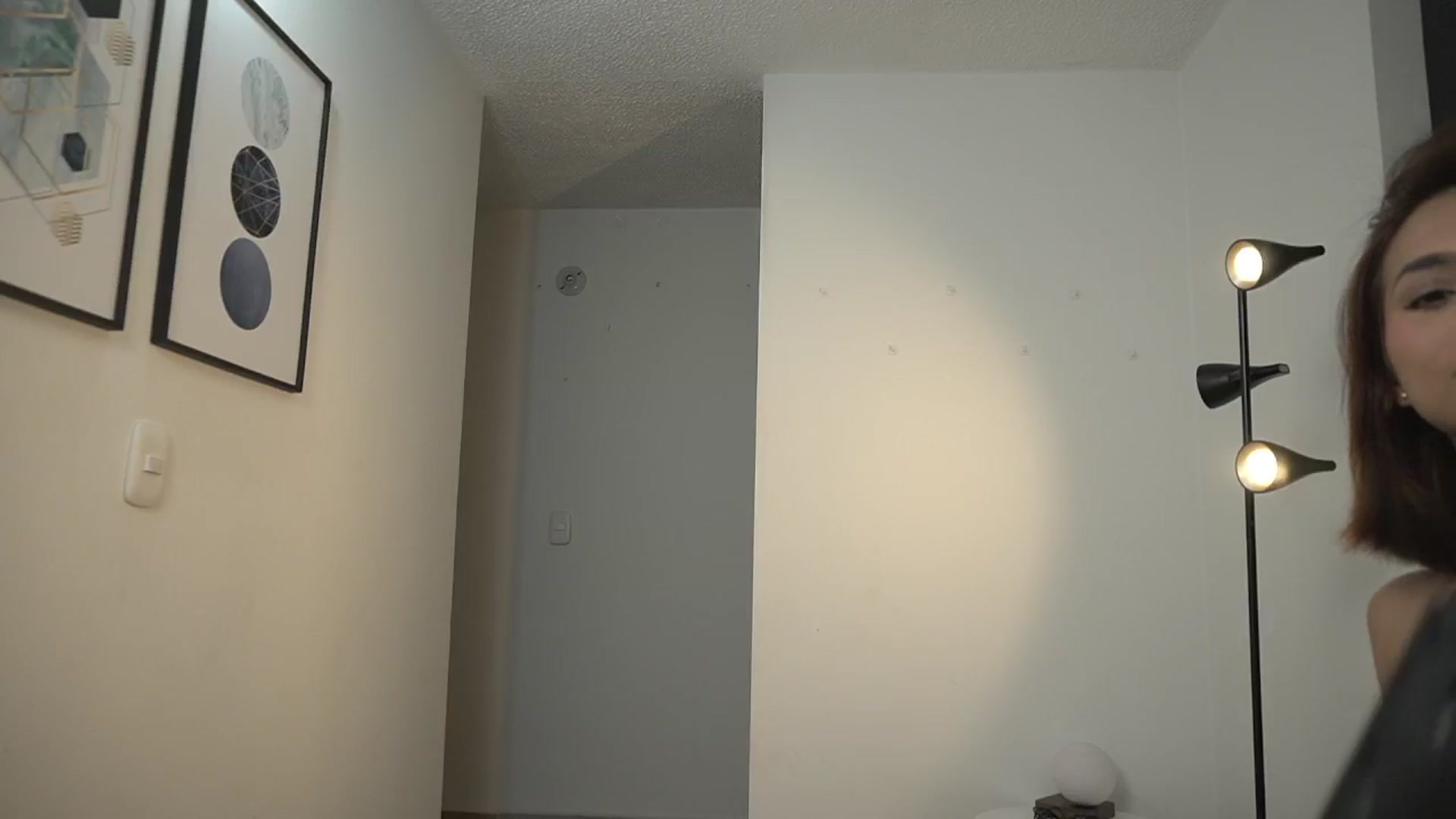 Gallery image thumbnail from Xialing's myfreecams stream on, 08/31/2024, 24:39 image 2 of 20