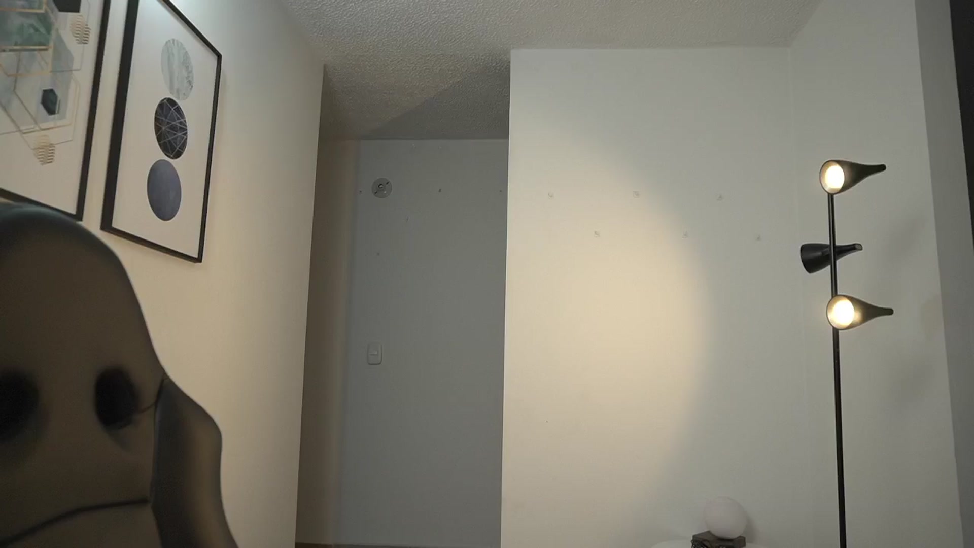 Gallery image thumbnail from Xialing's myfreecams stream on, 08/31/2024, 24:39 image 1 of 20