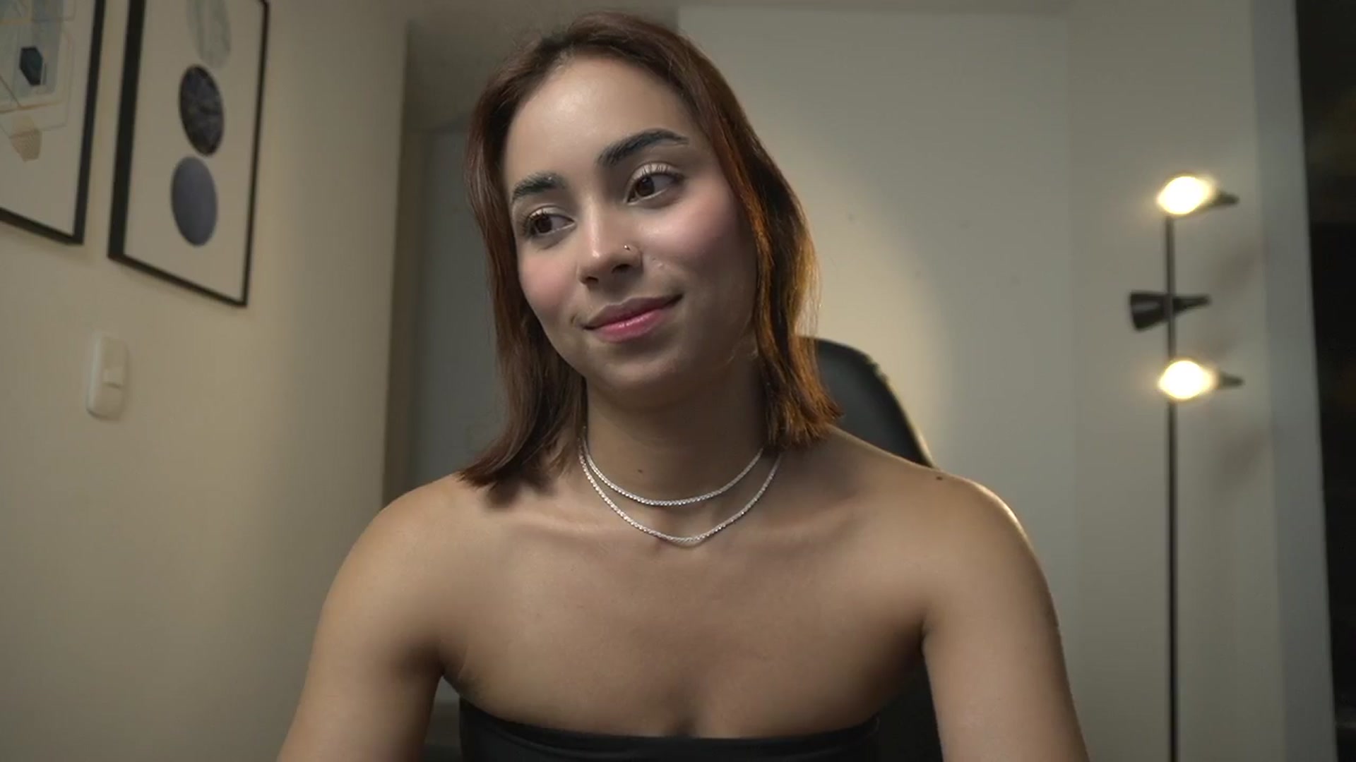 Gallery image thumbnail from Xialing's myfreecams stream on, 09/04/2024, 24:50 image 15 of 20