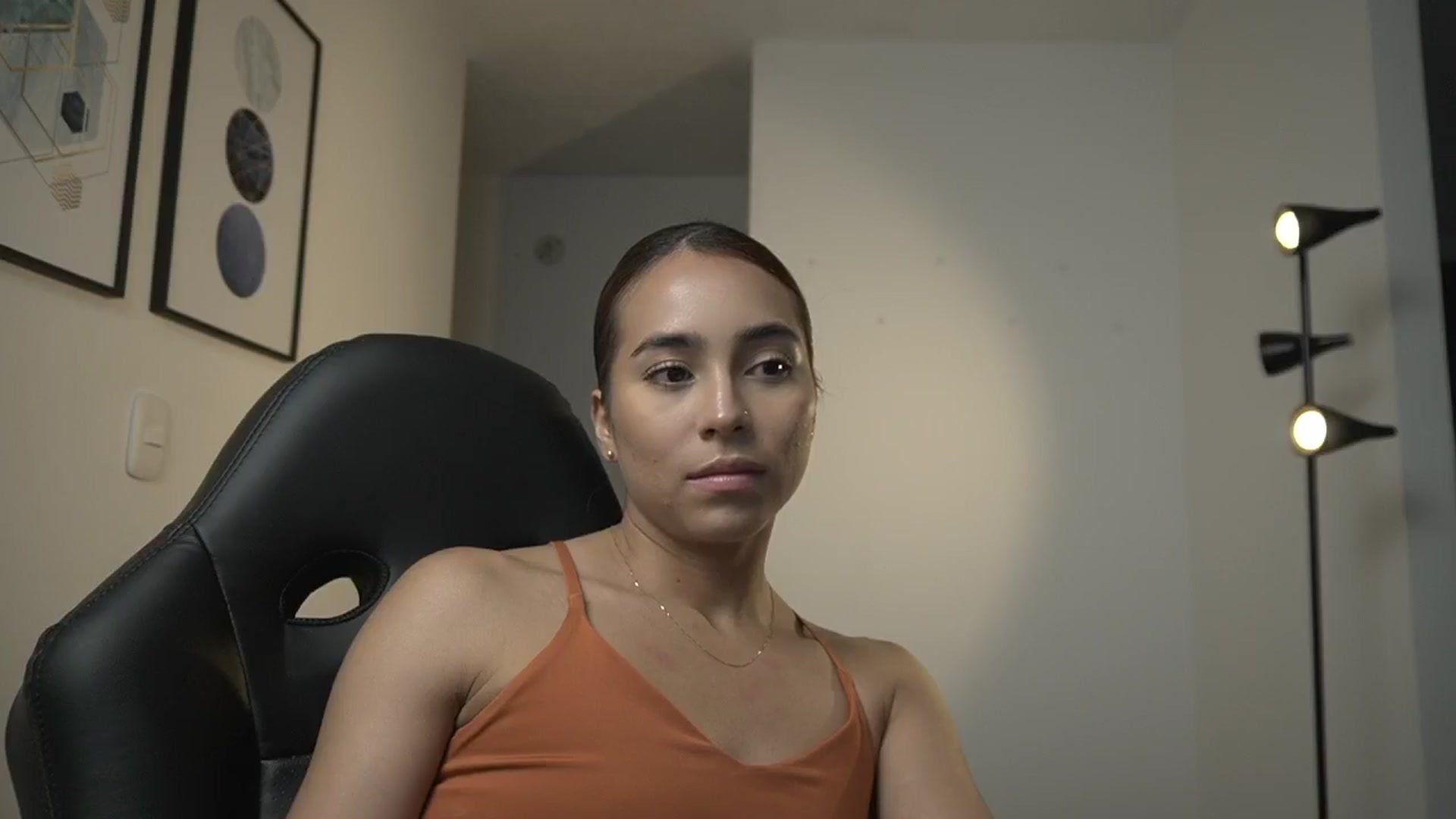 Gallery image thumbnail from Xialing's myfreecams stream on, 09/09/2024, 22:33 image 13 of 20