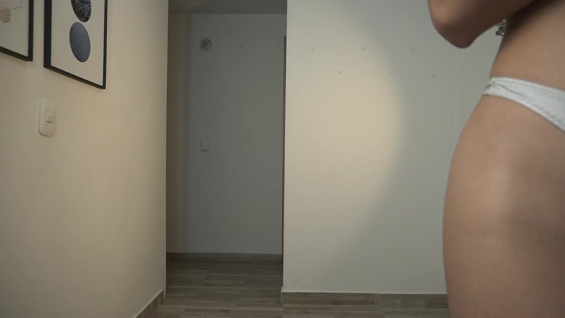 Gallery image thumbnail from Xialing's myfreecams stream on, 09/11/2024, 24:34 image 16 of 20