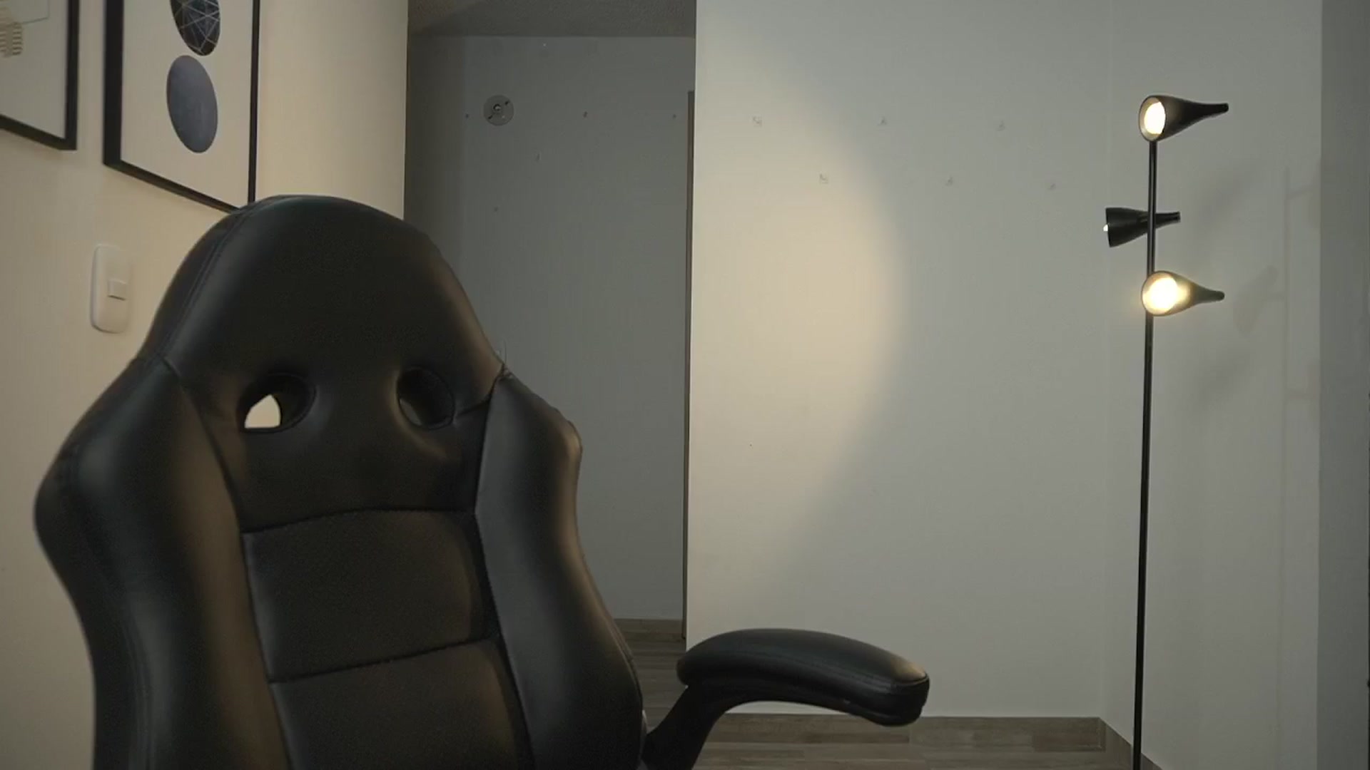 Gallery image thumbnail from Xialing's myfreecams stream on, 09/11/2024, 22:46 image 12 of 20