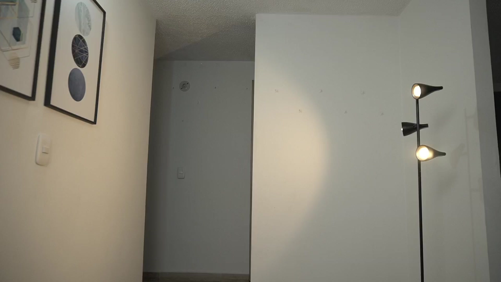 Gallery image thumbnail from Xialing's myfreecams stream on, 09/11/2024, 22:46 image 4 of 20
