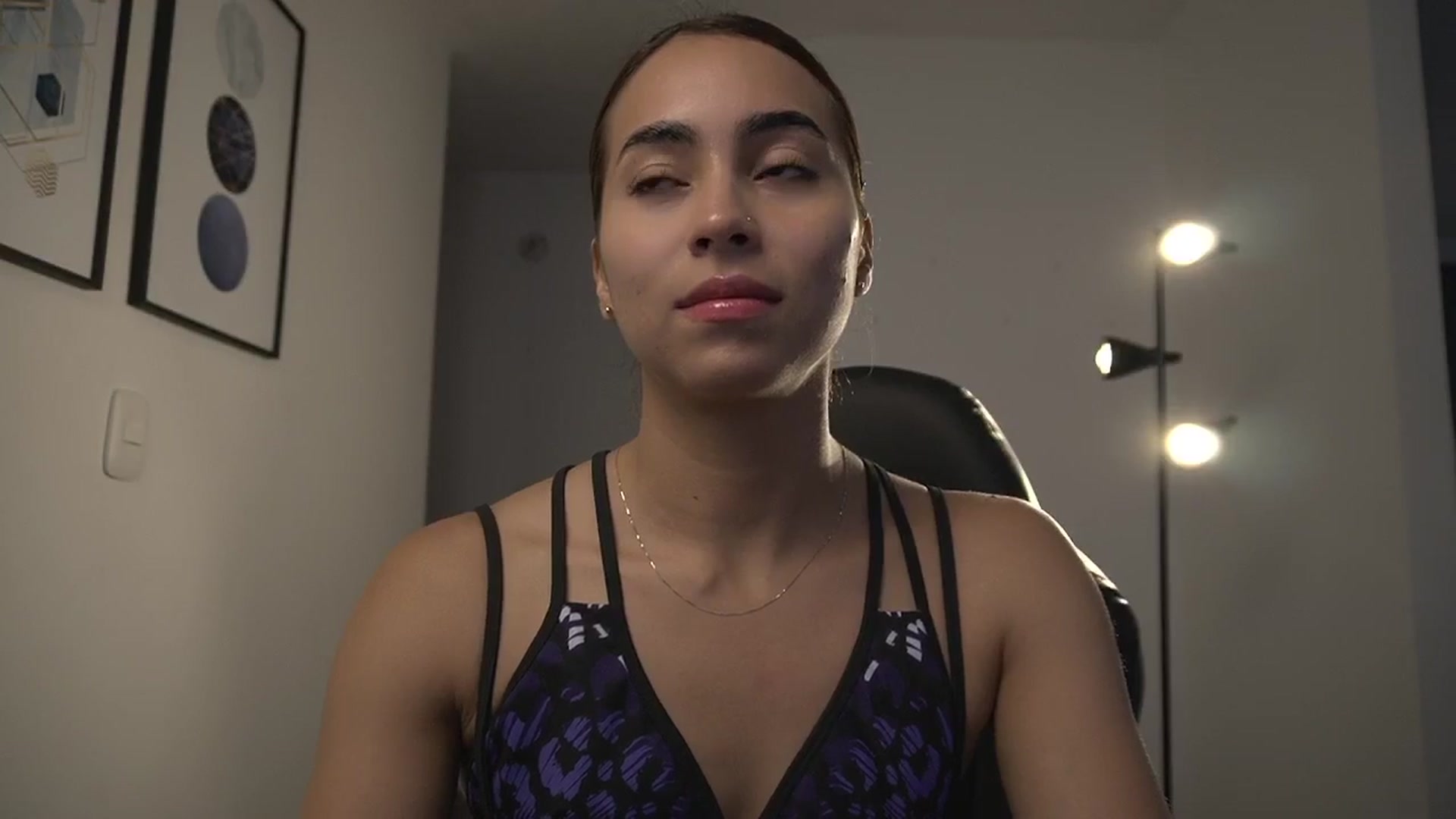 Gallery image thumbnail from Xialing's myfreecams stream on, 09/13/2024, 21:13 image 17 of 20