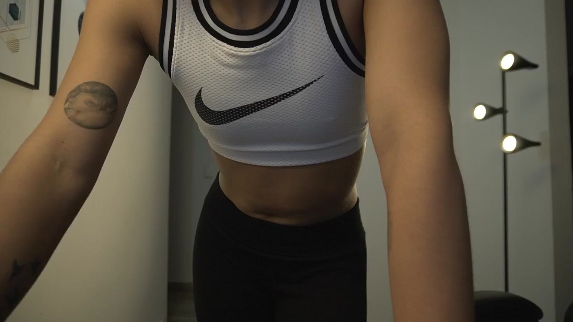 Gallery image thumbnail from Xialing's myfreecams stream on, 09/17/2024, 05:05 image 6 of 20