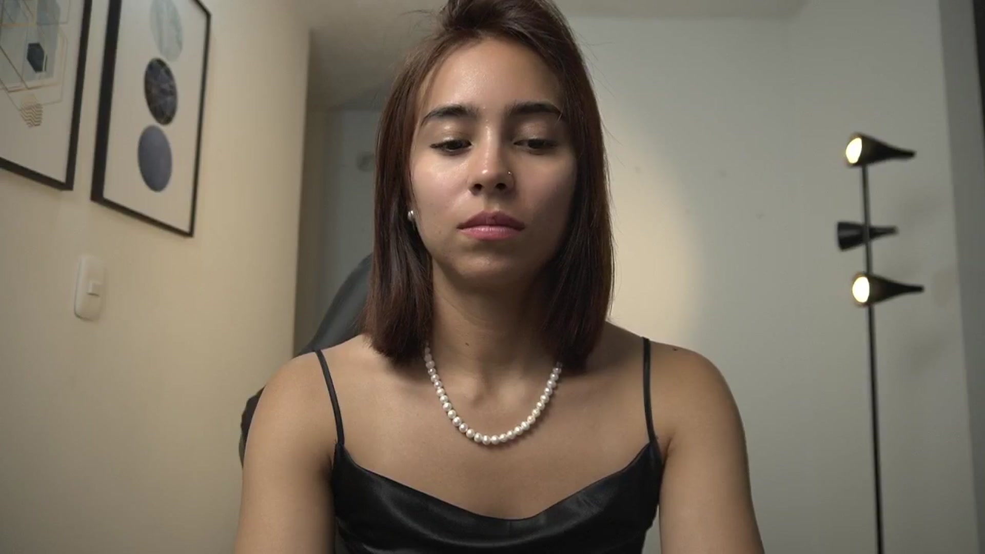 Gallery image thumbnail from Xialing's myfreecams stream on, 09/18/2024, 22:19 image 7 of 20