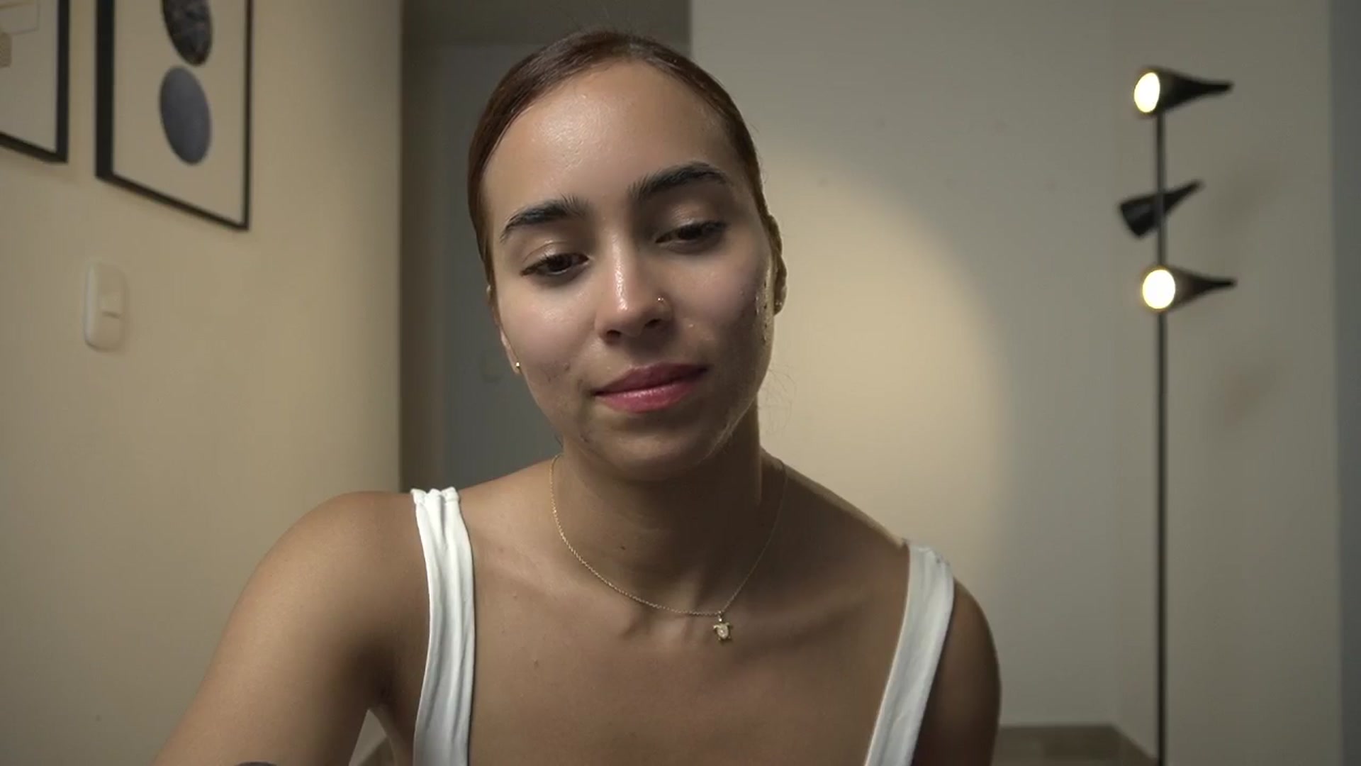 Gallery image thumbnail from Xialing's myfreecams stream on, 09/26/2024, 24:18 image 5 of 20