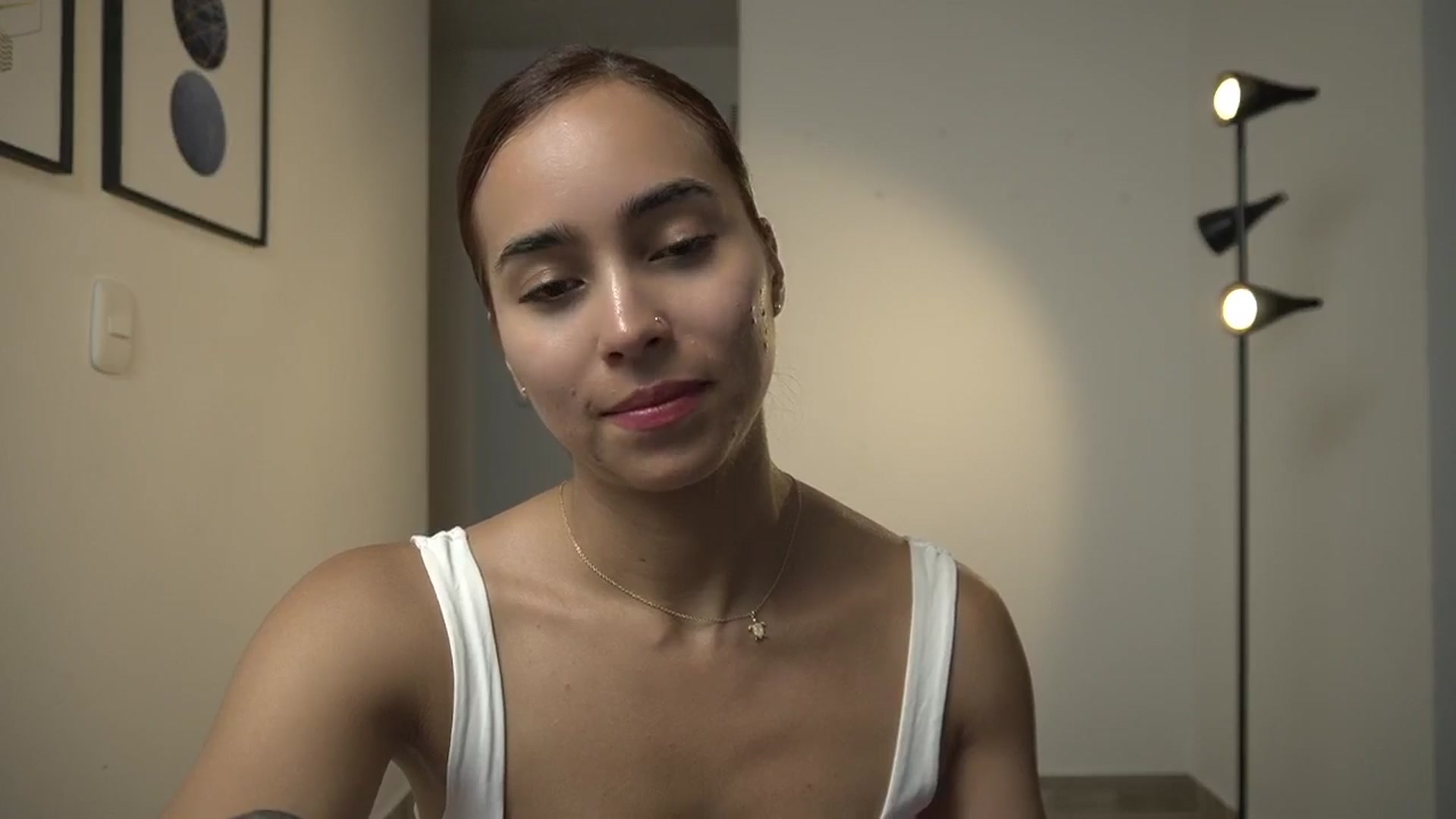 Gallery image thumbnail from Xialing's myfreecams stream on, 09/26/2024, 24:18 image 4 of 20