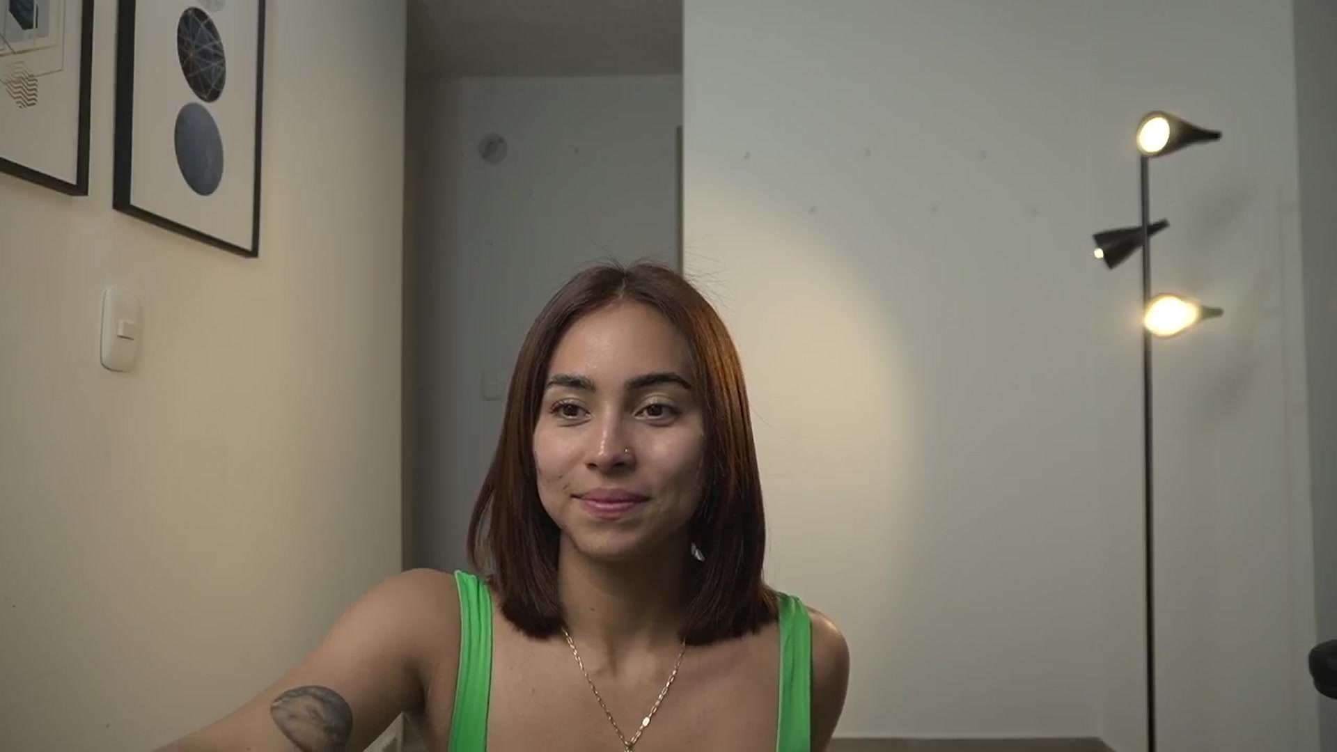 Gallery image thumbnail from Xialing's myfreecams stream on, 09/26/2024, 21:17 image 14 of 20