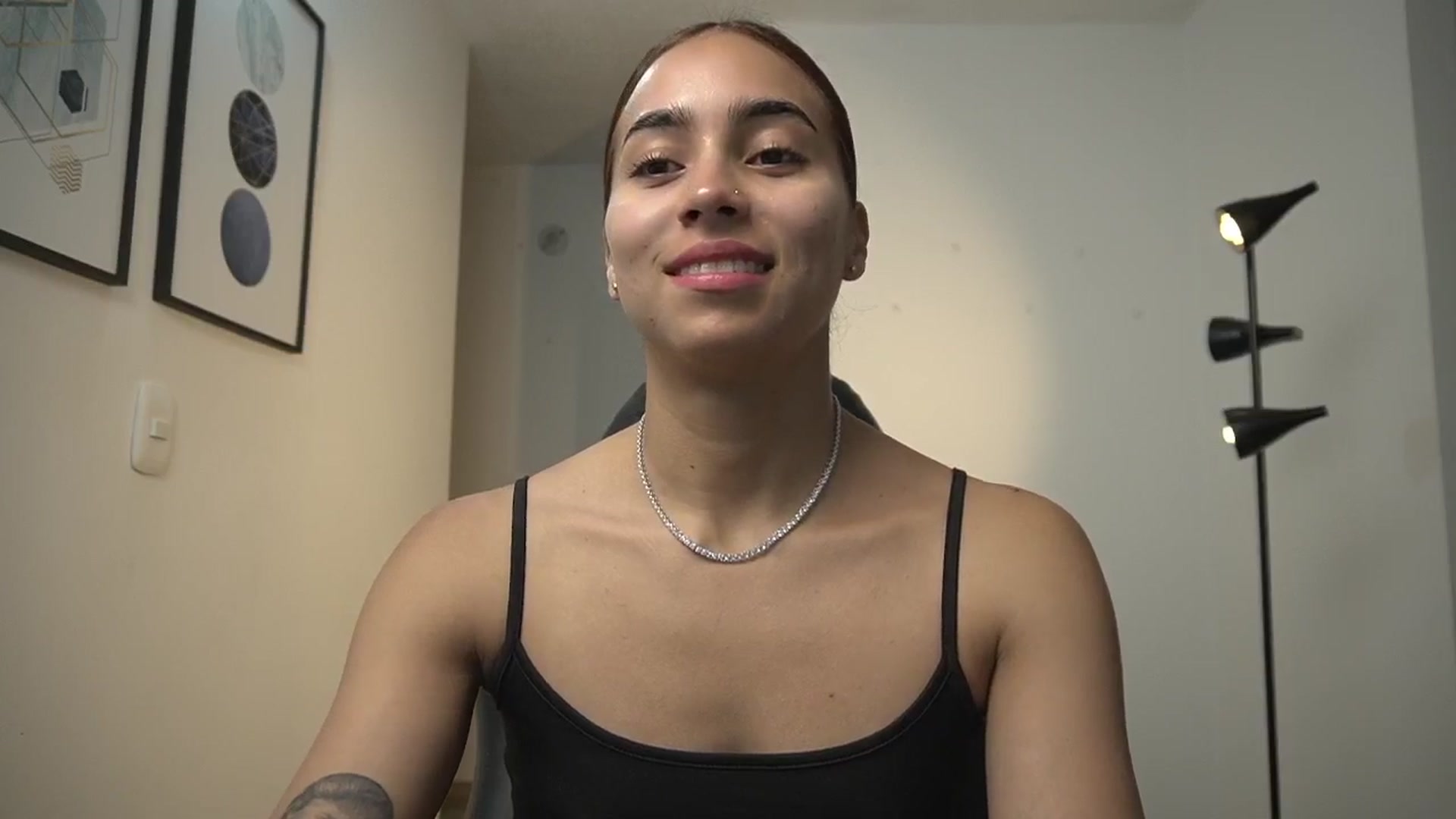 Gallery image thumbnail from Xialing's myfreecams stream on, 09/30/2024, 23:32 image 6 of 20