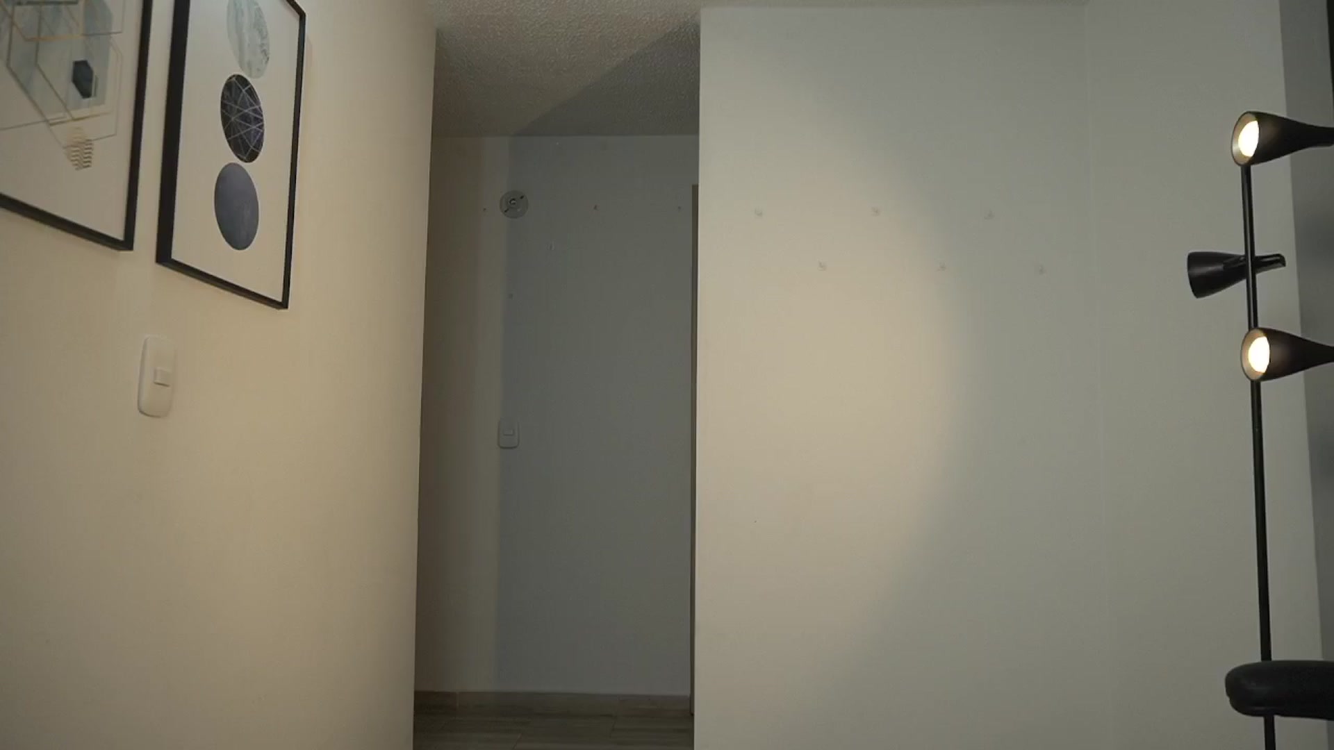 Gallery image thumbnail from Xialing's myfreecams stream on, 10/06/2024, 24:56 image 18 of 20