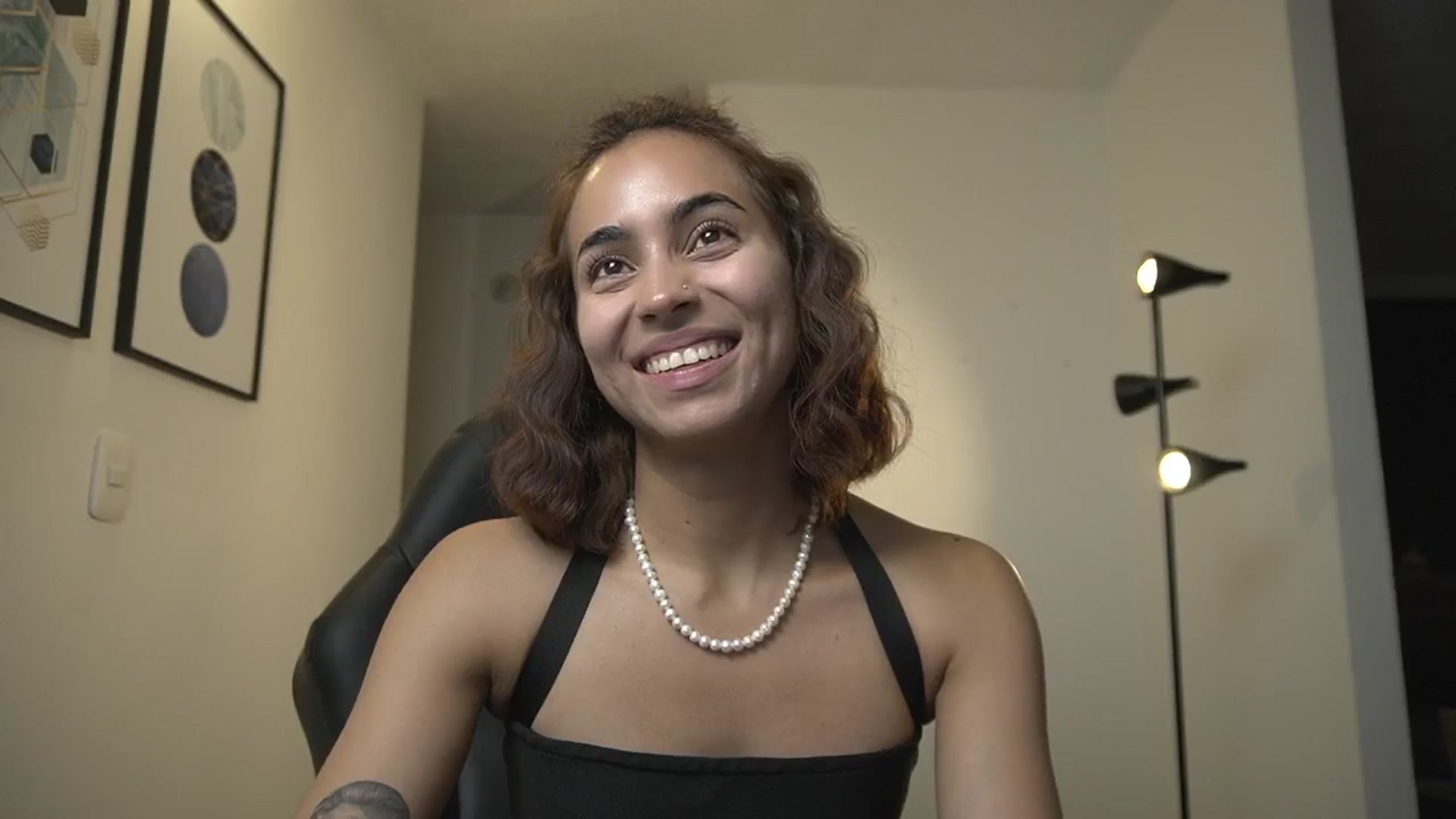 Gallery image thumbnail from Xialing's myfreecams stream on, 10/08/2024, 22:57 image 12 of 20