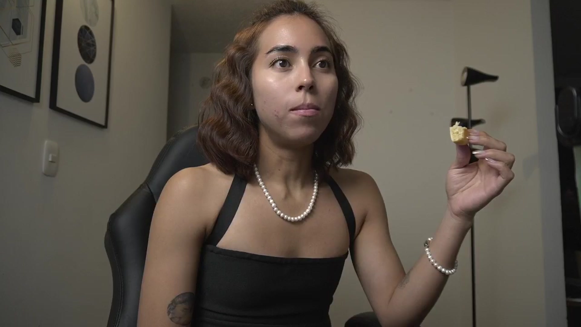 Gallery image thumbnail from Xialing's myfreecams stream on, 10/08/2024, 22:57 image 2 of 20