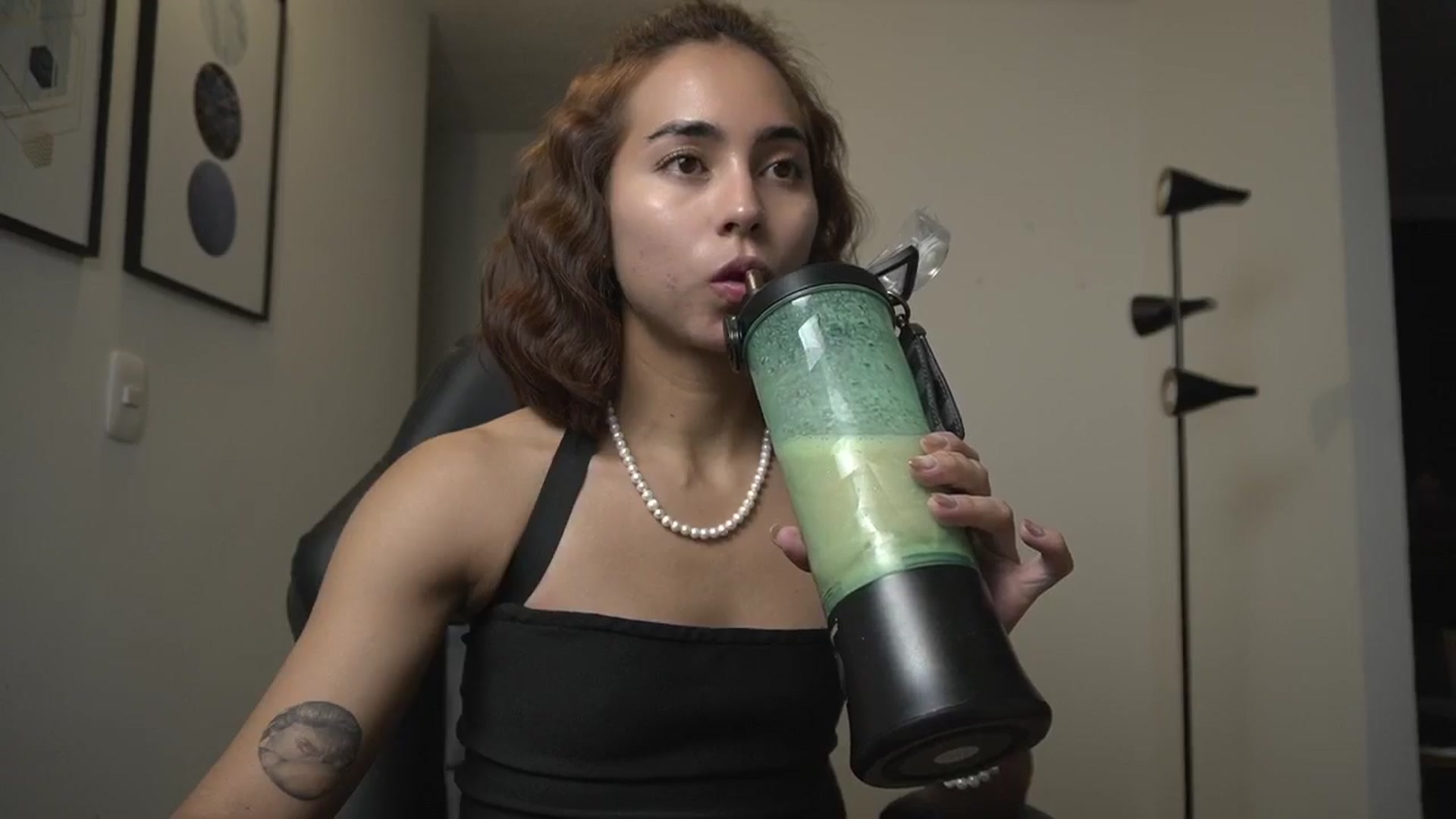 Gallery image thumbnail from Xialing's myfreecams stream on, 10/08/2024, 22:57 image 4 of 20