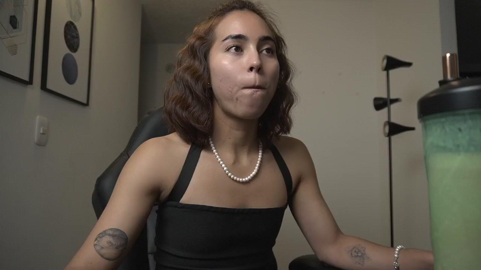 Gallery image thumbnail from Xialing's myfreecams stream on, 10/08/2024, 22:57 image 1 of 20