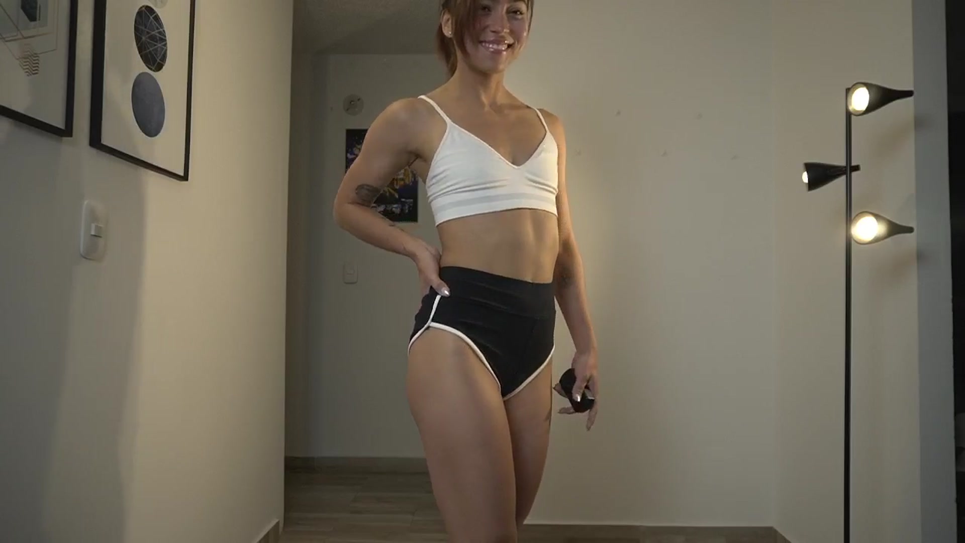 Gallery image thumbnail from Xialing's myfreecams stream on, 10/14/2024, 24:00 image 7 of 20