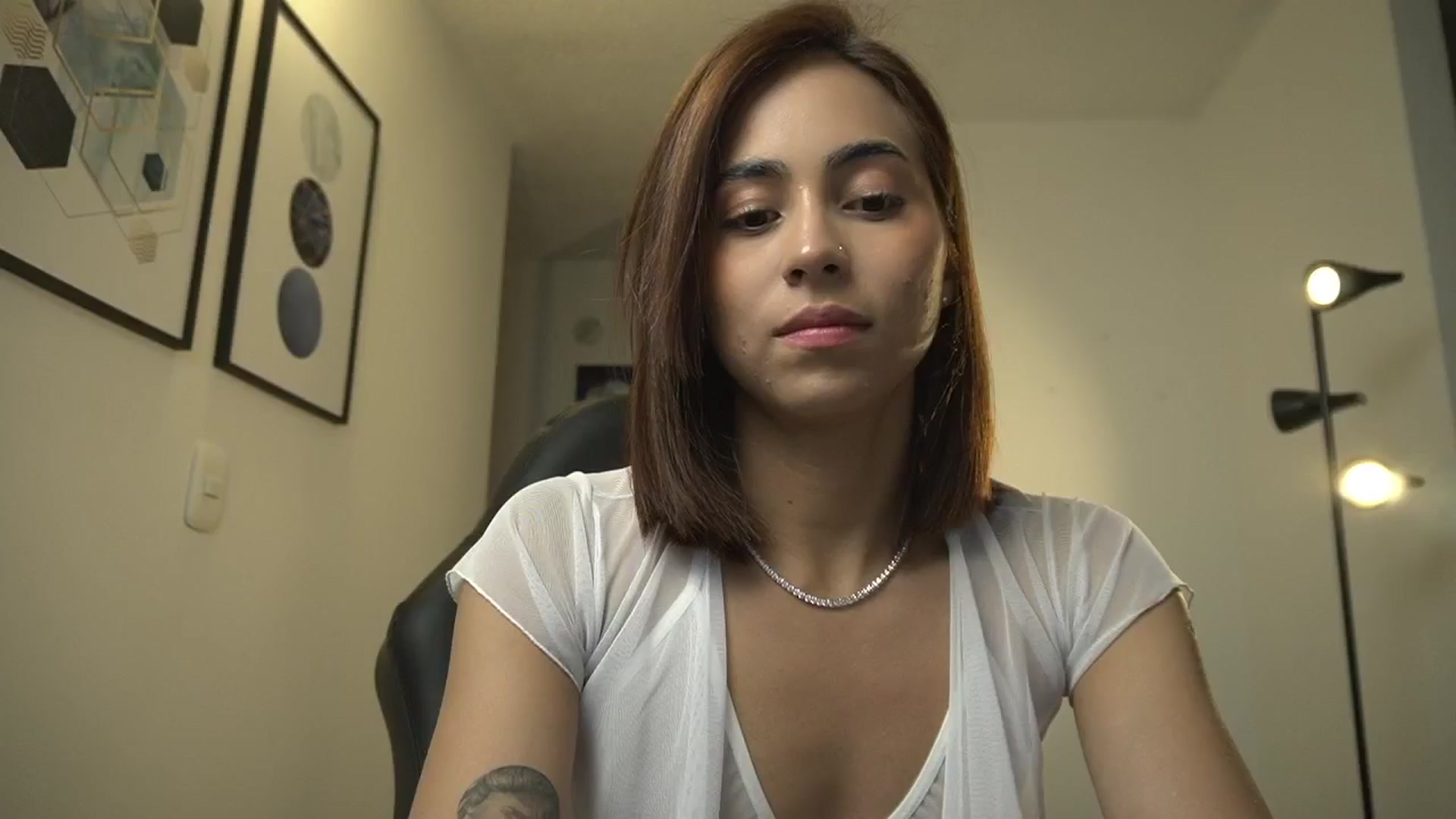 Gallery image thumbnail from Xialing's myfreecams stream on, 10/16/2024, 01:05 image 9 of 20