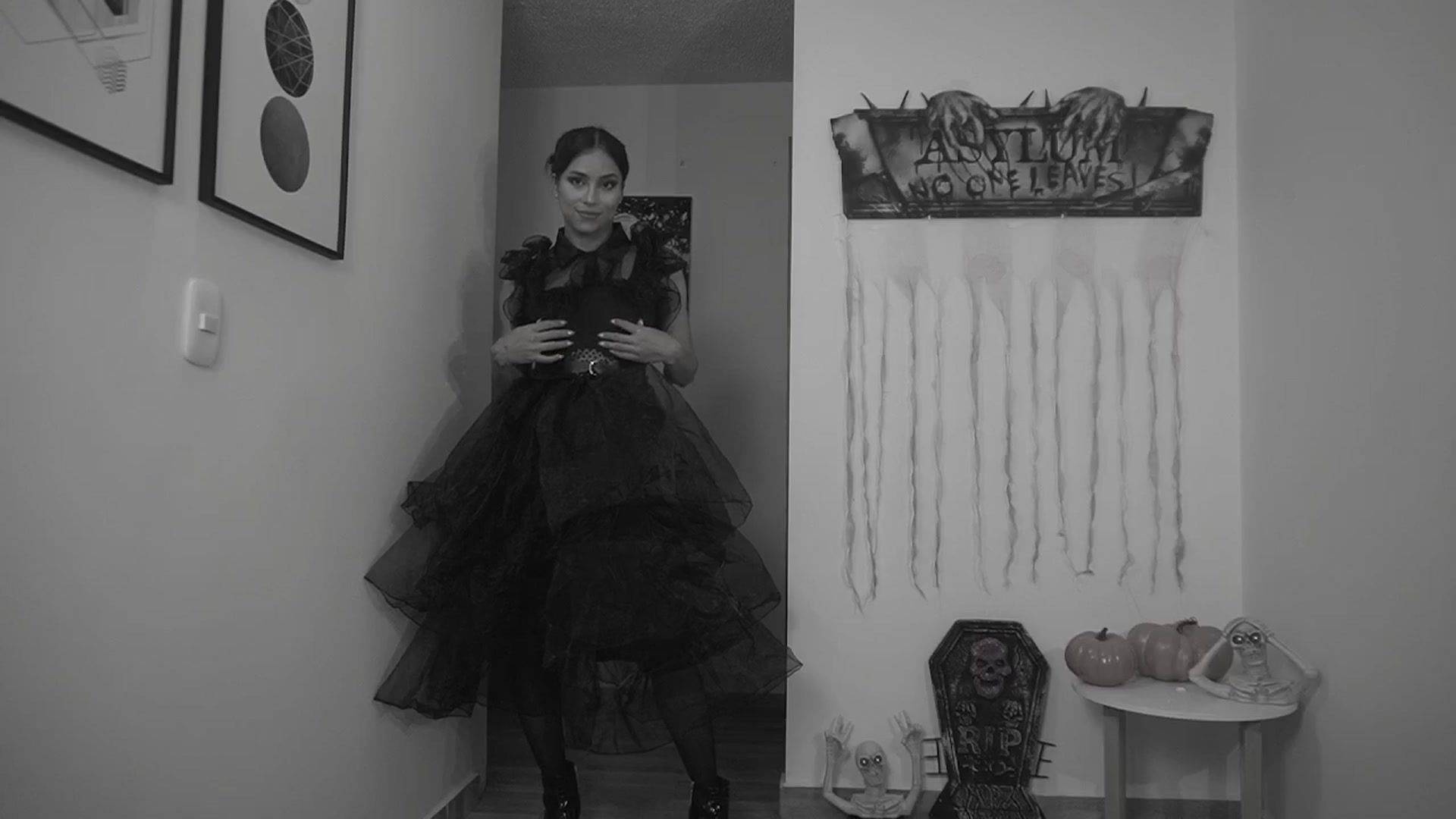 Gallery image thumbnail from Xialing's myfreecams stream on, 10/27/2024, 01:21 image 5 of 20