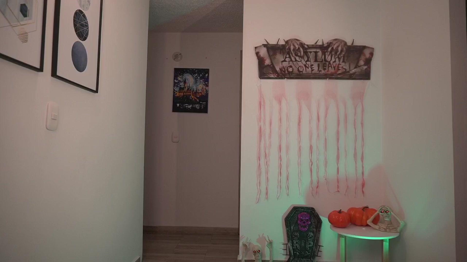 Gallery image thumbnail from Xialing's myfreecams stream on, 10/28/2024, 24:04 image 8 of 20