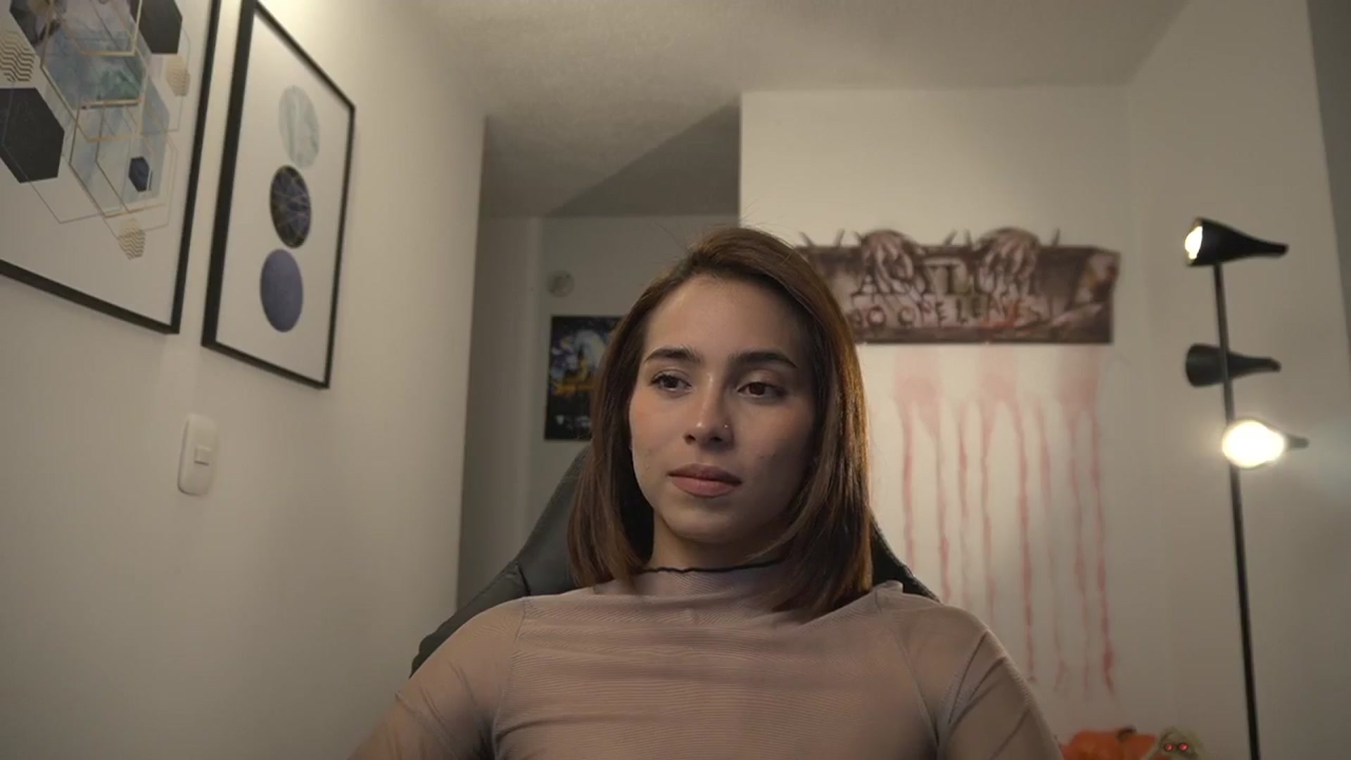 Gallery image thumbnail from Xialing's myfreecams stream on, 10/28/2024, 23:15 image 4 of 20