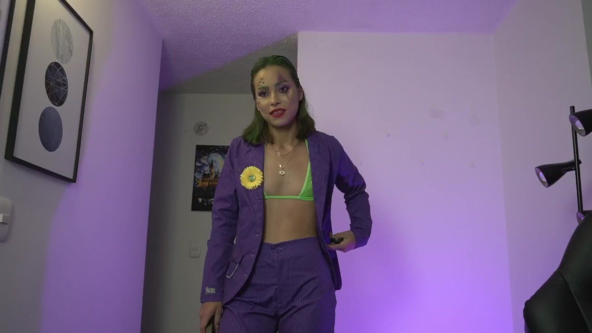 Gallery image thumbnail from Xialing's myfreecams stream on, 11/03/2024, 22:19 image 20 of 20