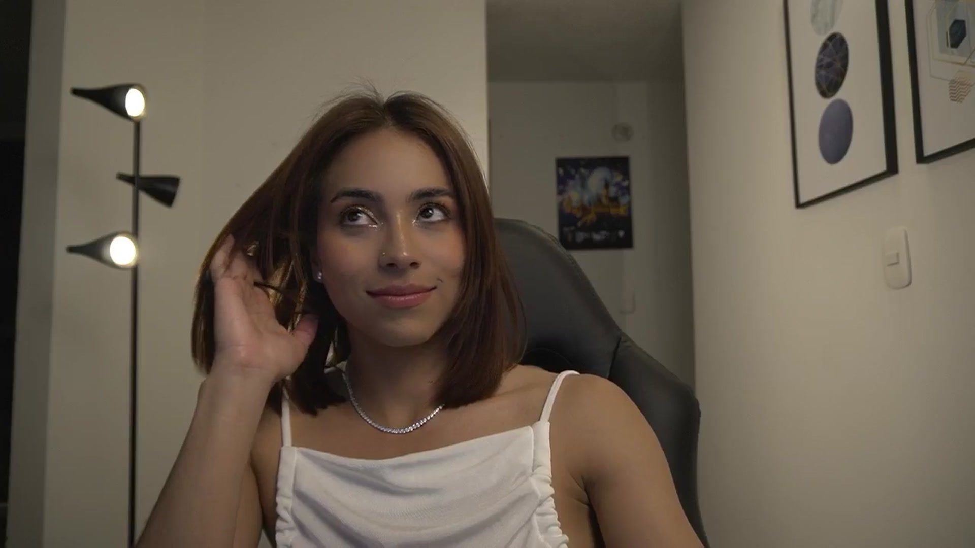 Gallery image thumbnail from Xialing's myfreecams stream on, 11/05/2024, 24:56 image 19 of 20
