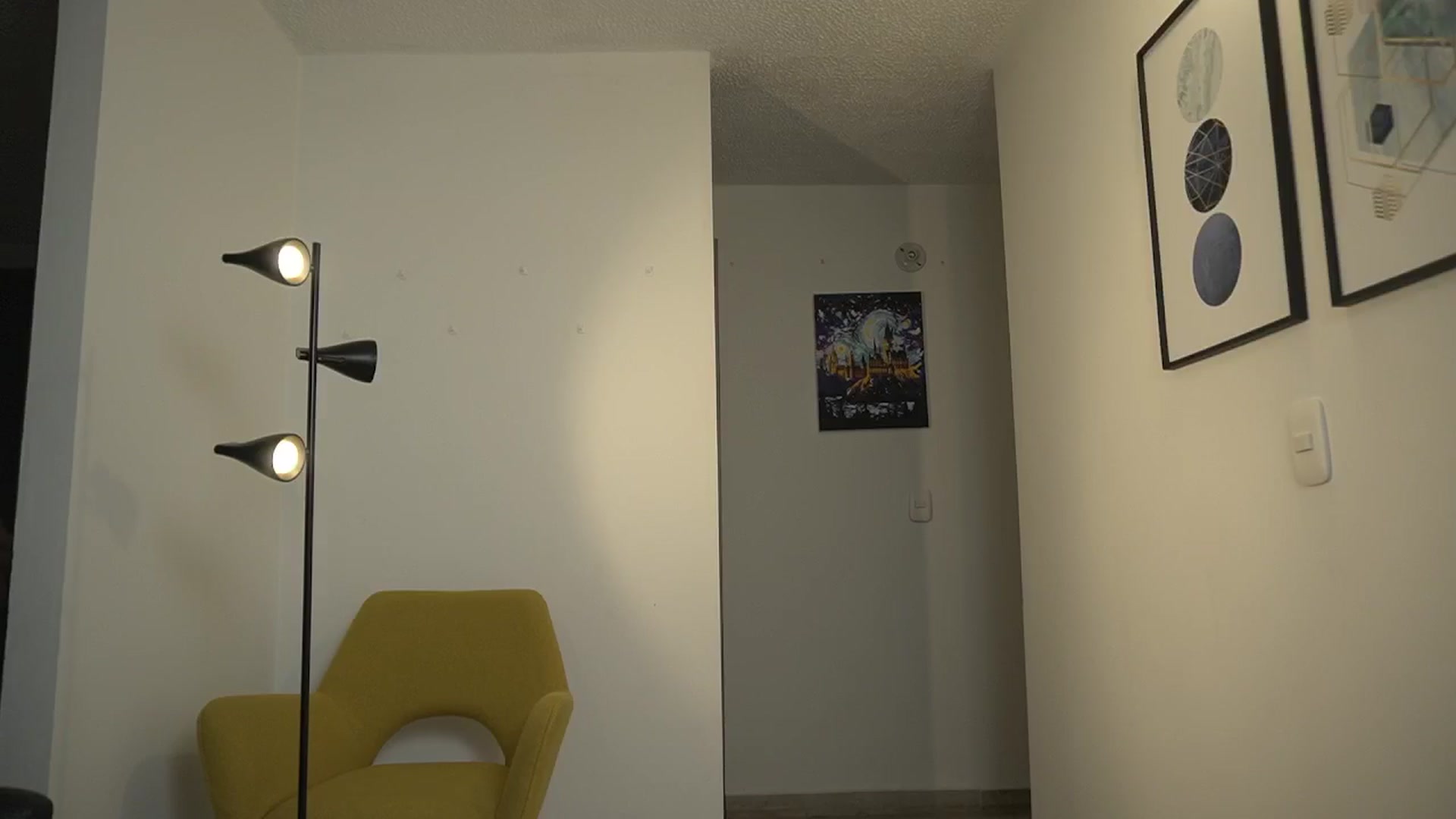 Gallery image thumbnail from Xialing's myfreecams stream on, 11/18/2024, 23:21 image 4 of 20