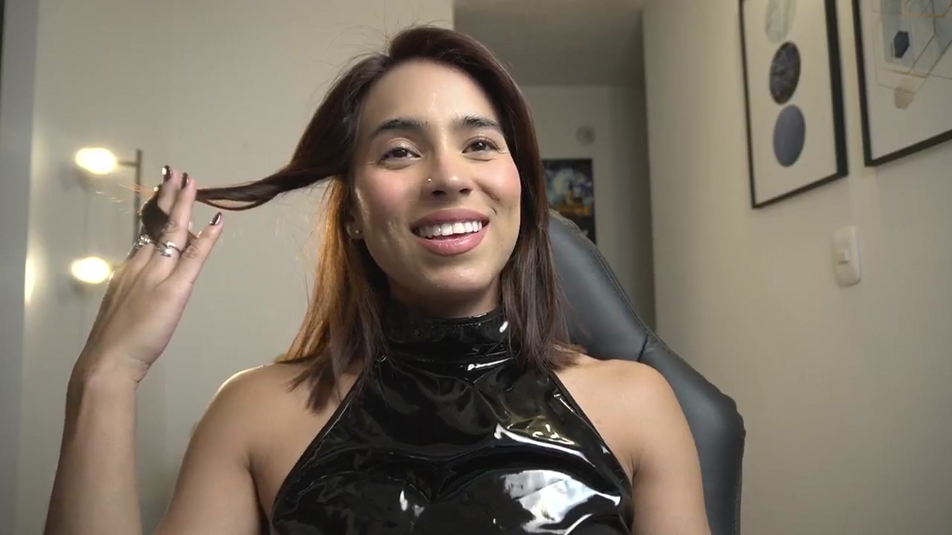 Gallery image thumbnail from Xialing's myfreecams stream on, 12/05/2024, 24:04 image 12 of 20