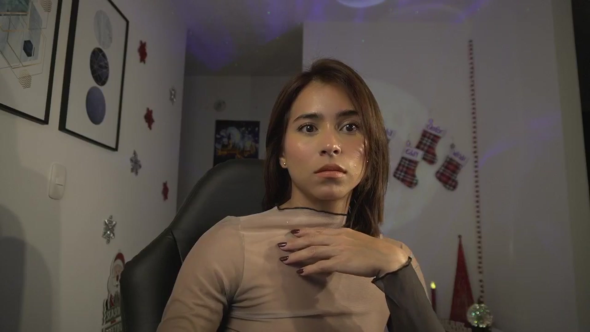 Gallery image thumbnail from Xialing's myfreecams stream on, 12/10/2024, 23:26 image 13 of 20