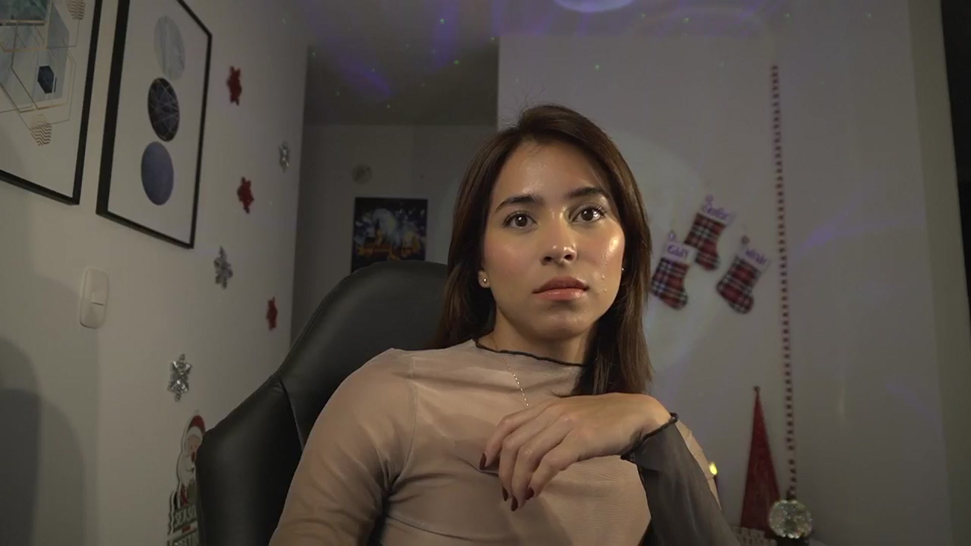 Gallery image thumbnail from Xialing's myfreecams stream on, 12/10/2024, 23:26 image 18 of 20