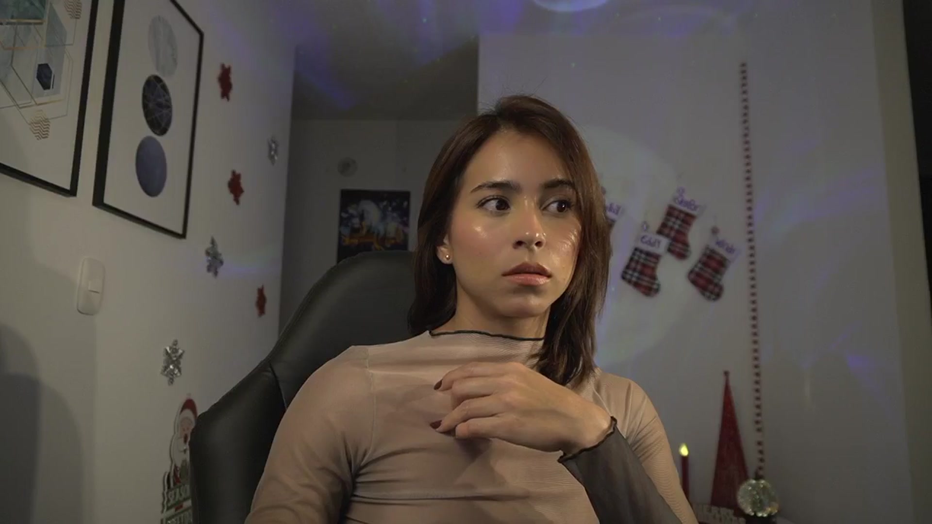 Gallery image thumbnail from Xialing's myfreecams stream on, 12/10/2024, 23:26 image 12 of 20