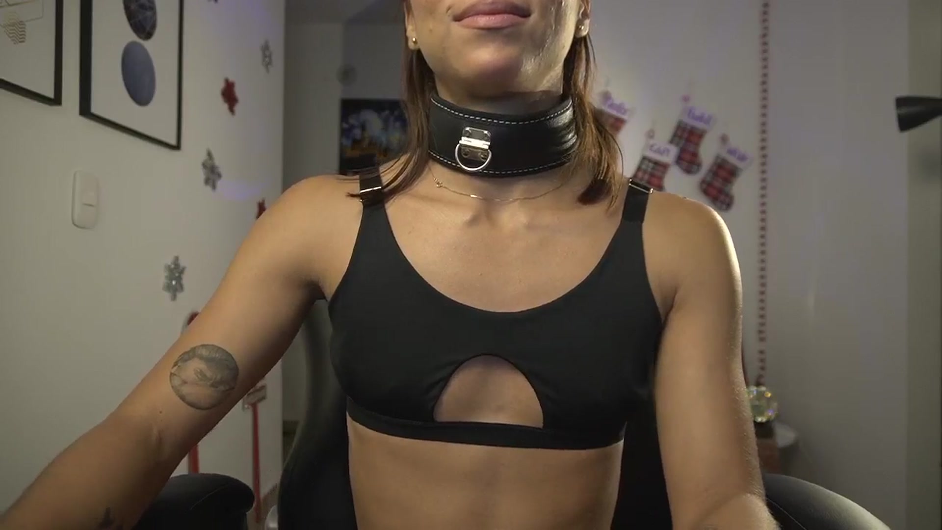 Gallery image thumbnail from Xialing's myfreecams stream on, 12/14/2024, 01:58 image 13 of 20