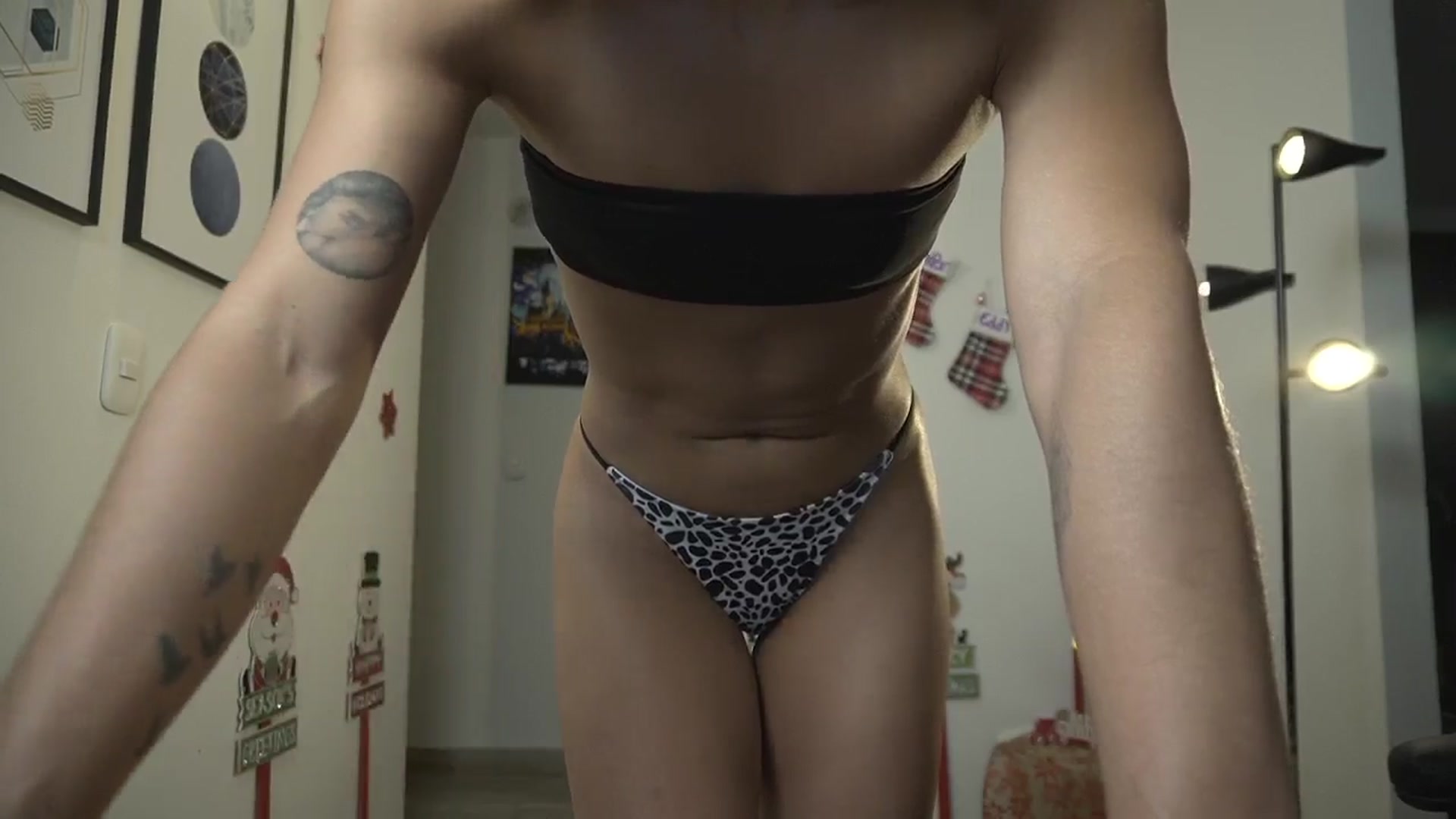 Gallery image thumbnail from Xialing's myfreecams stream on, 12/15/2024, 22:32 image 19 of 20
