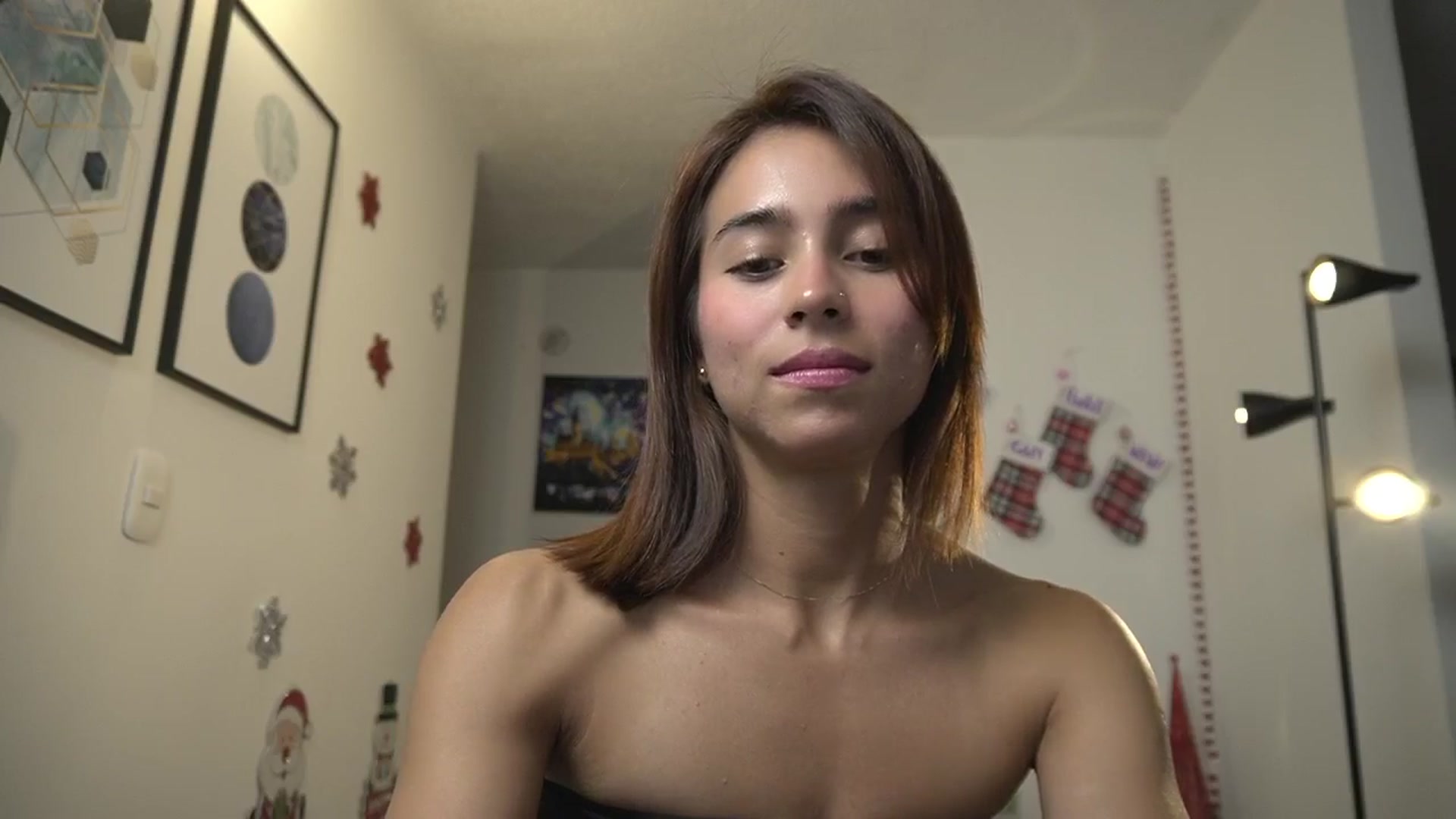 Gallery image thumbnail from Xialing's myfreecams stream on, 12/15/2024, 22:32 image 15 of 20