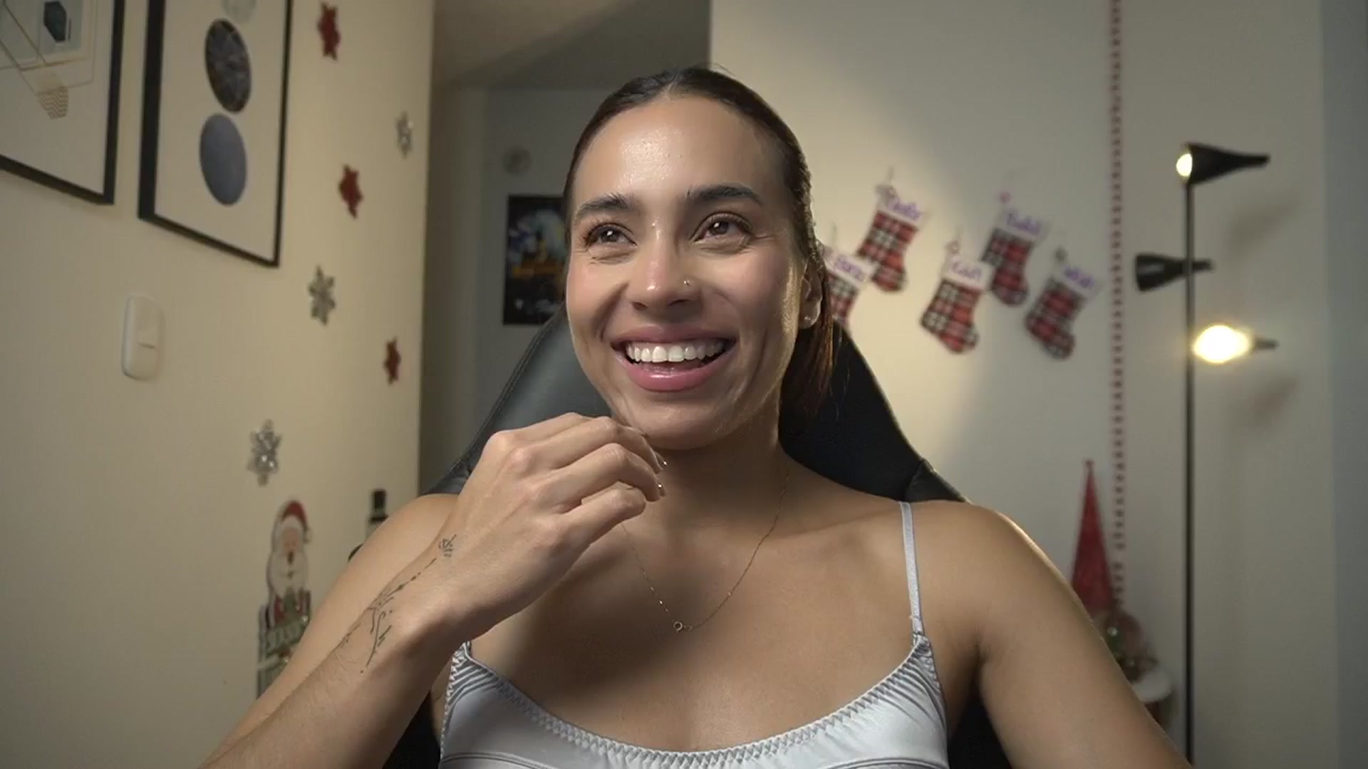 Gallery image thumbnail from Xialing's myfreecams stream on, 12/17/2024, 24:59 image 1 of 20