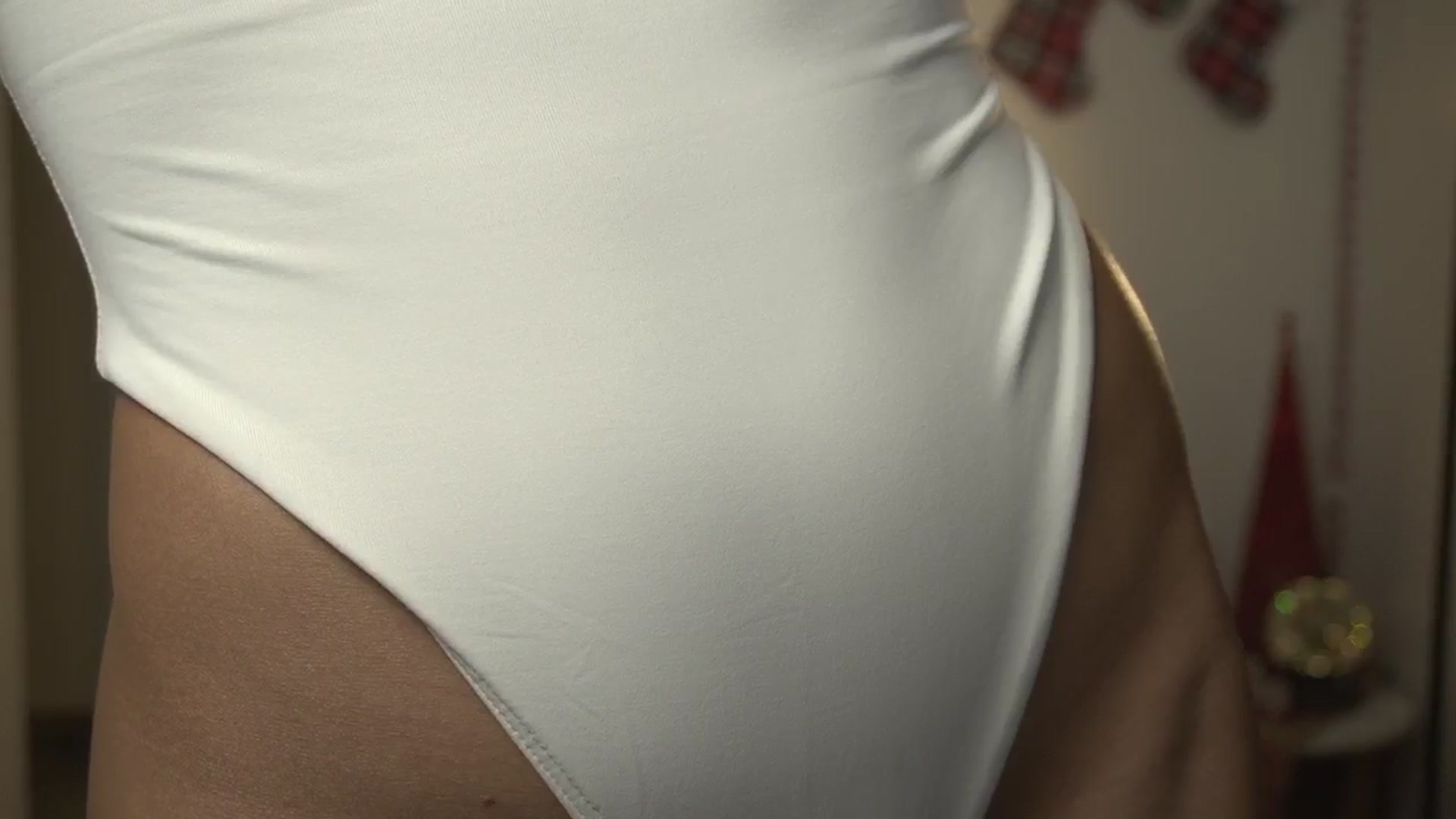 Gallery image thumbnail from Xialing's myfreecams stream on, 12/19/2024, 24:55 image 3 of 20