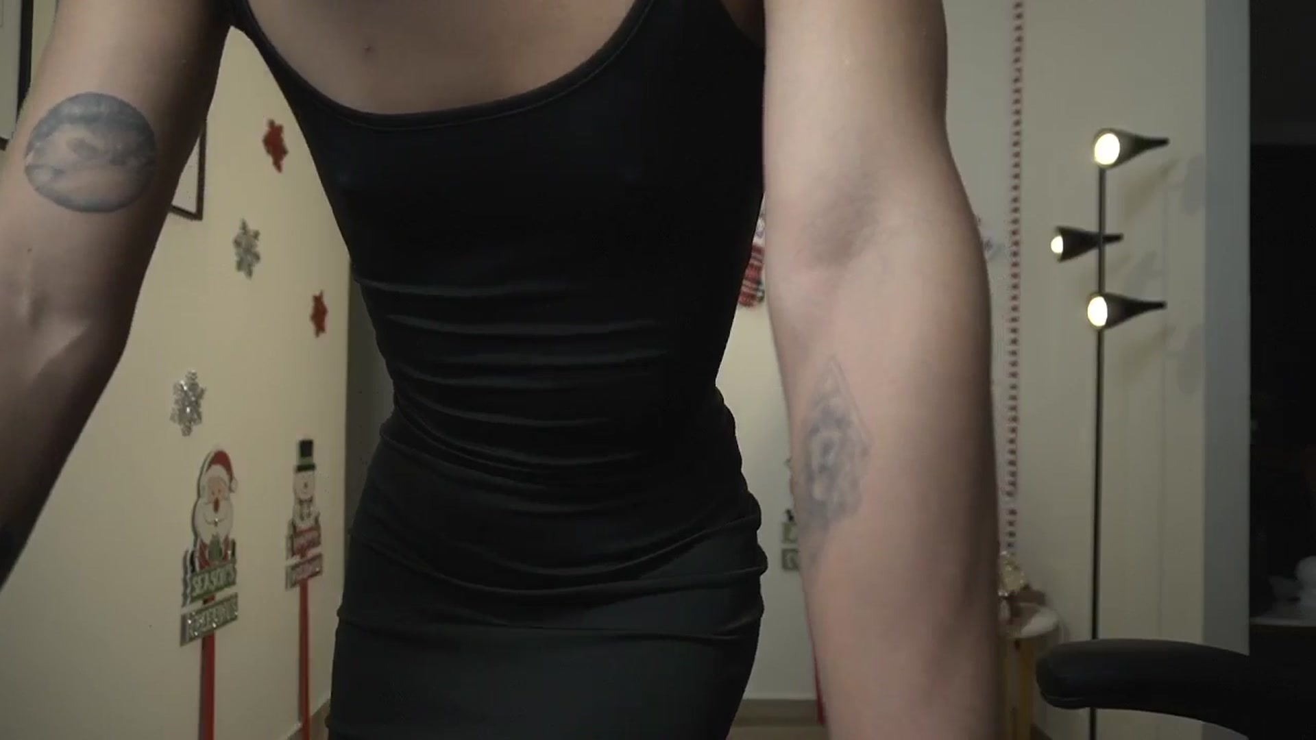 Gallery image thumbnail from Xialing's myfreecams stream on, 12/25/2024, 22:24 image 8 of 20
