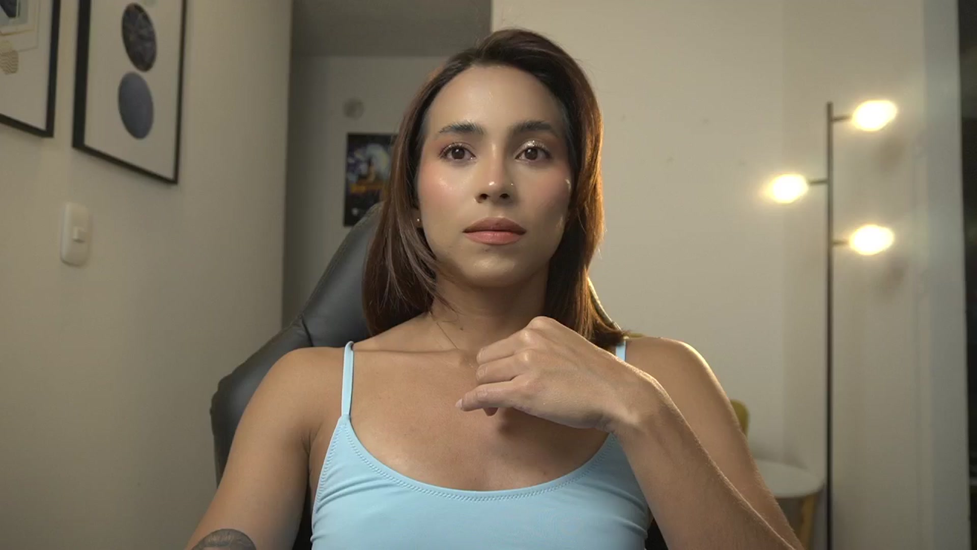 Gallery image thumbnail from Xialing's myfreecams stream on, 01/14/2025, 24:04 image 1 of 20