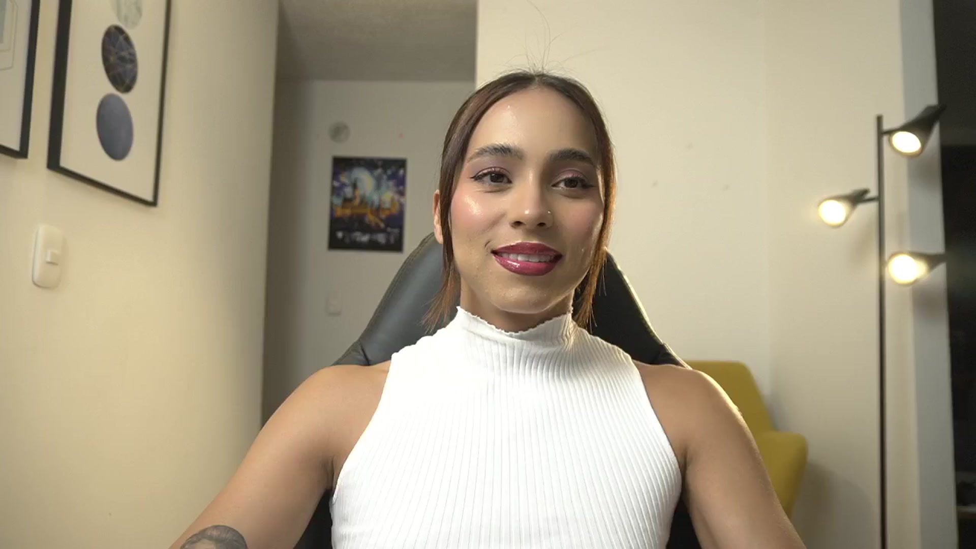 Gallery image thumbnail from Xialing's myfreecams stream on, 01/26/2025, 23:09 image 5 of 20
