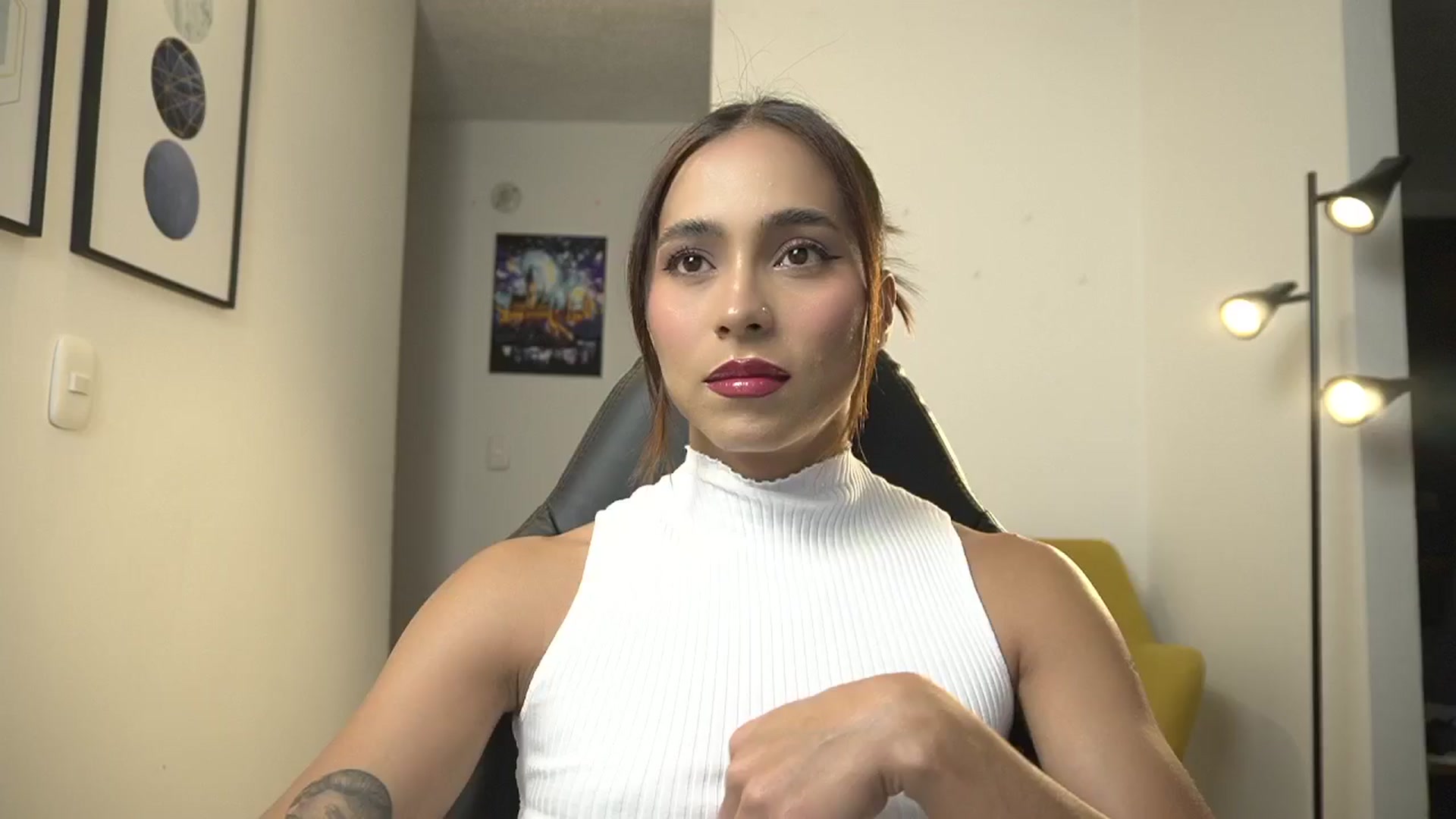 Gallery image thumbnail from Xialing's myfreecams stream on, 01/26/2025, 23:09 image 3 of 20