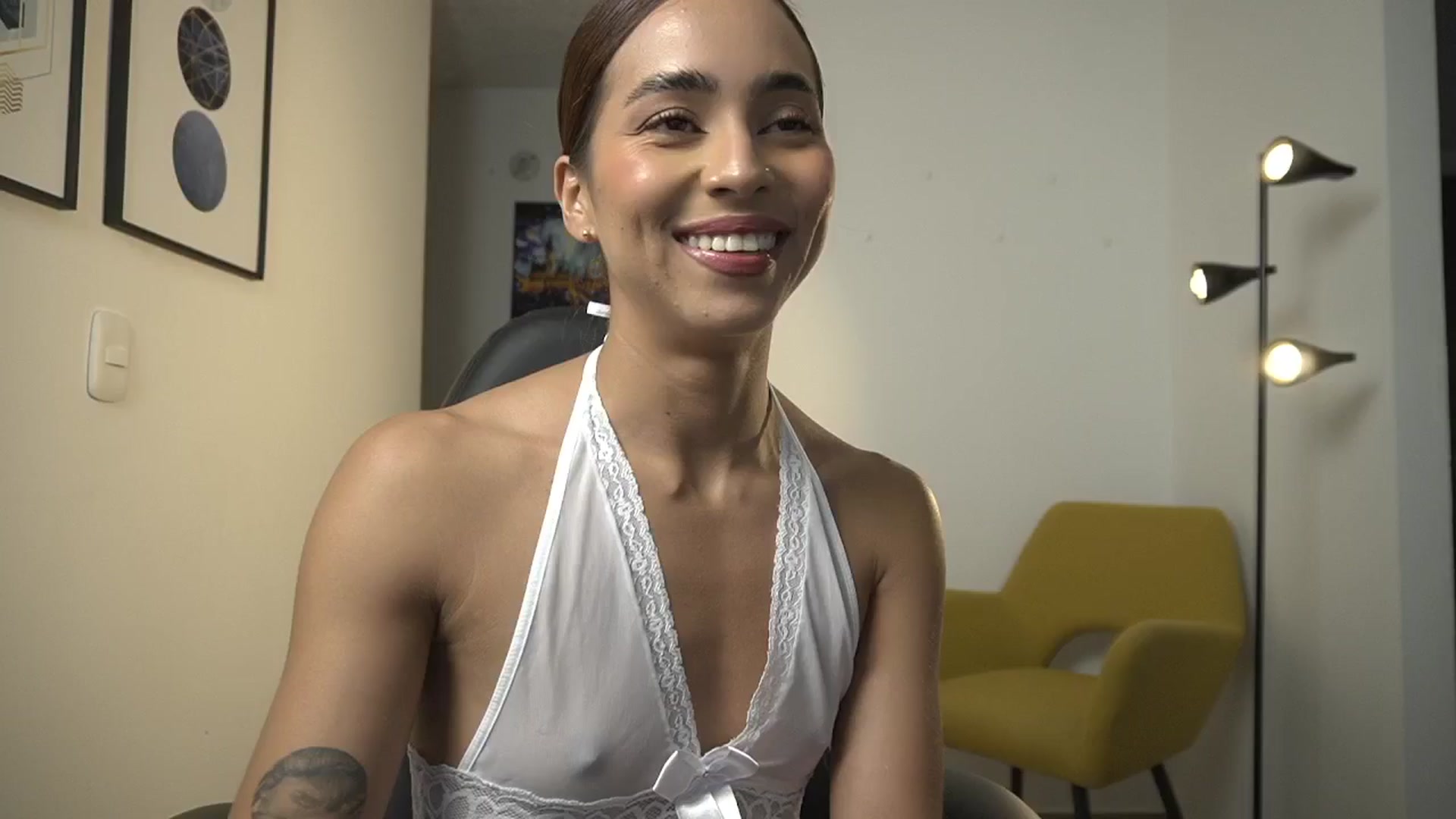 Gallery image thumbnail from Xialing's myfreecams stream on, 02/03/2025, 22:52 image 3 of 20