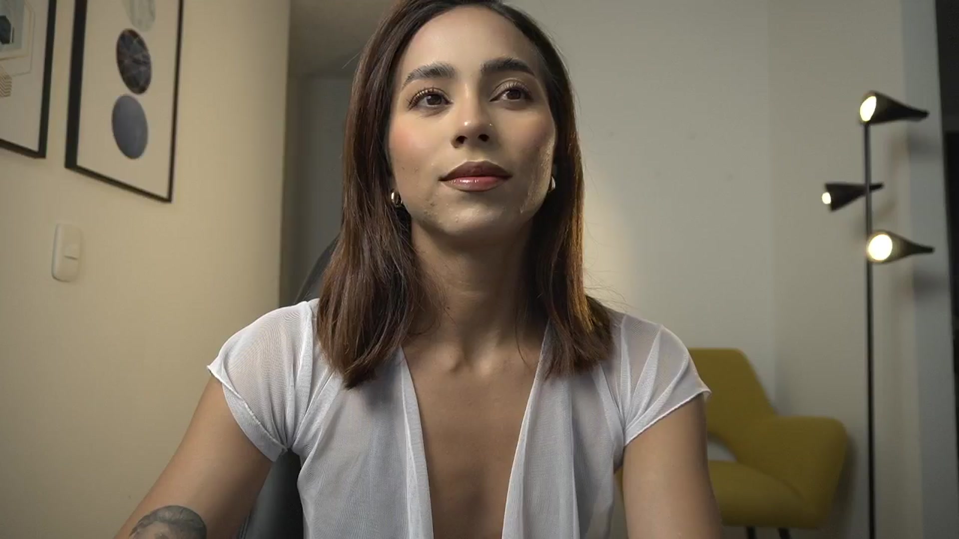 Gallery image thumbnail from Xialing's myfreecams stream on, 02/08/2025, 20:46 image 1 of 20