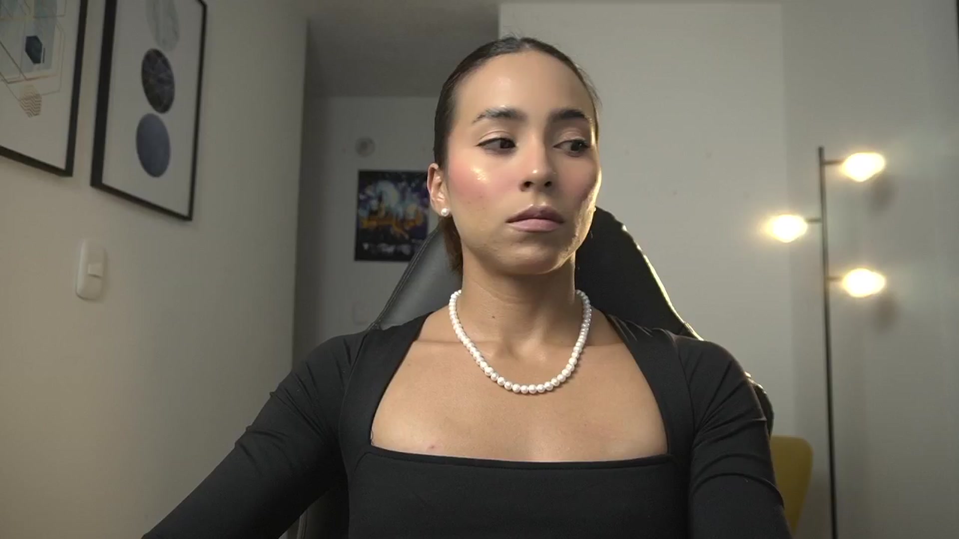 Gallery image thumbnail from Xialing's myfreecams stream on, 02/10/2025, 22:59 image 1 of 20