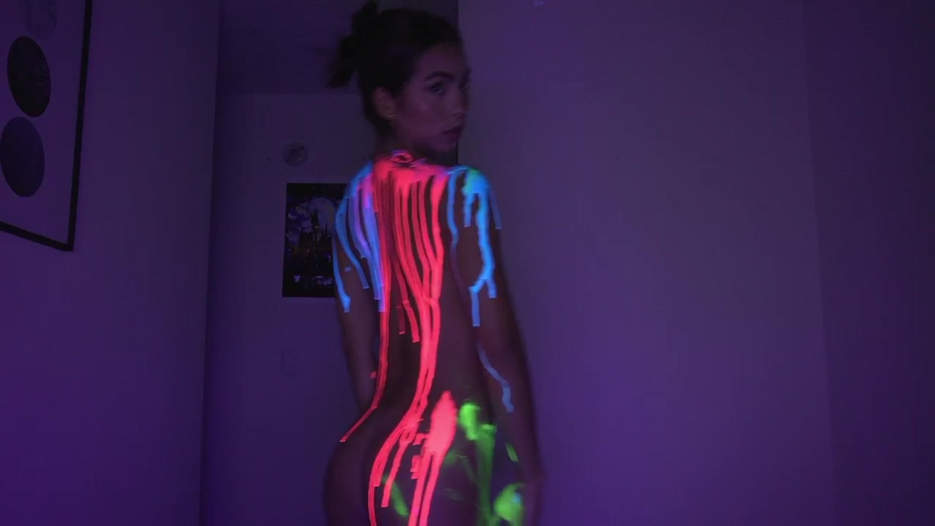 Gallery image thumbnail from Xialing's myfreecams stream on, 02/17/2025, 24:36 image 8 of 20
