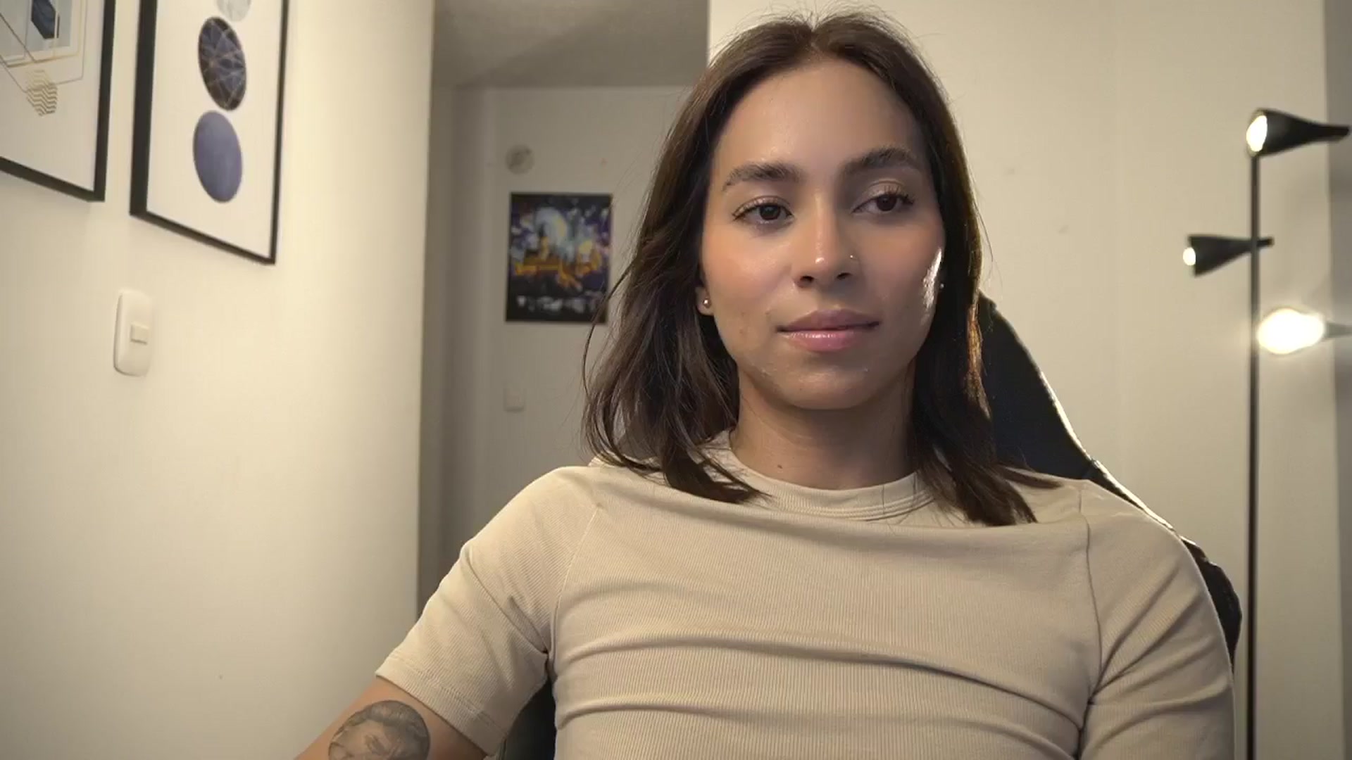 Gallery image thumbnail from Xialing's myfreecams stream on, 02/18/2025, 24:59 image 8 of 20