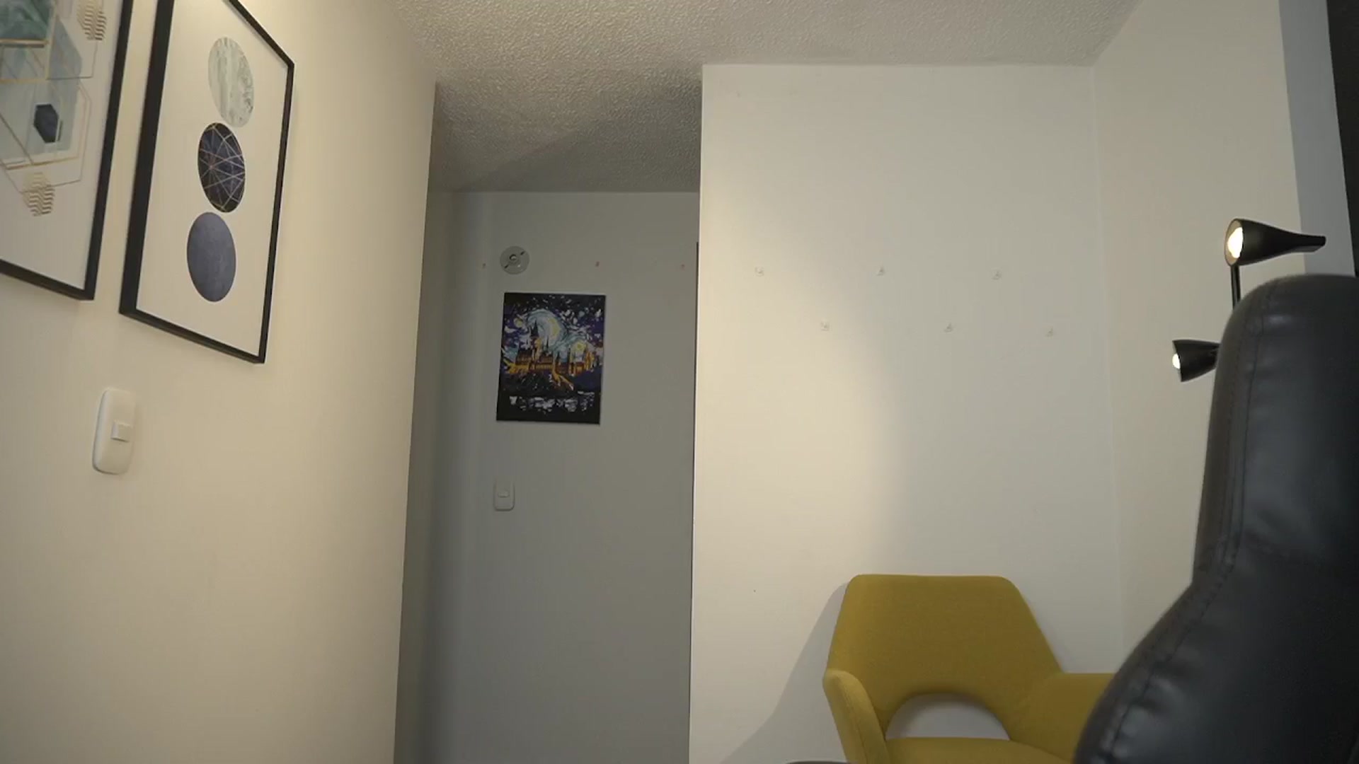 Gallery image thumbnail from Xialing's myfreecams stream on, 02/18/2025, 23:08 image 4 of 20