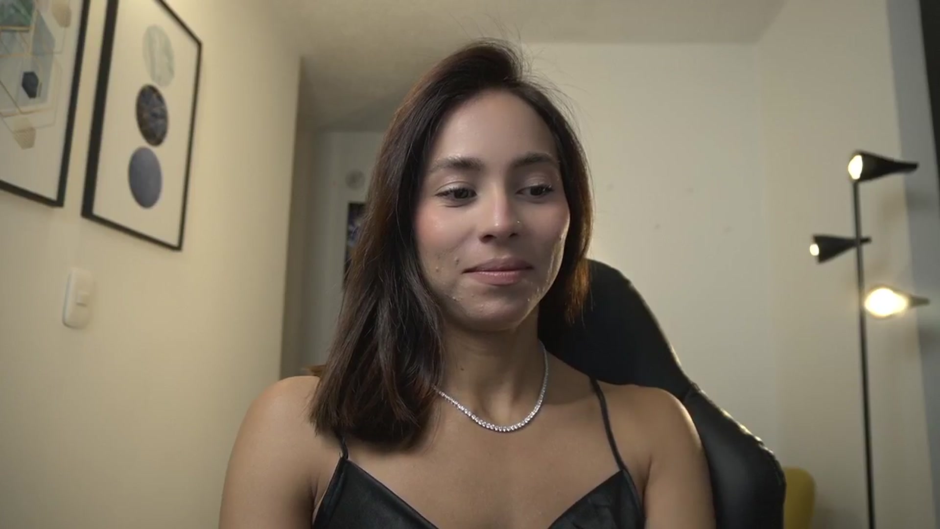 Gallery image thumbnail from Xialing's myfreecams stream on, 02/18/2025, 23:08 image 7 of 20