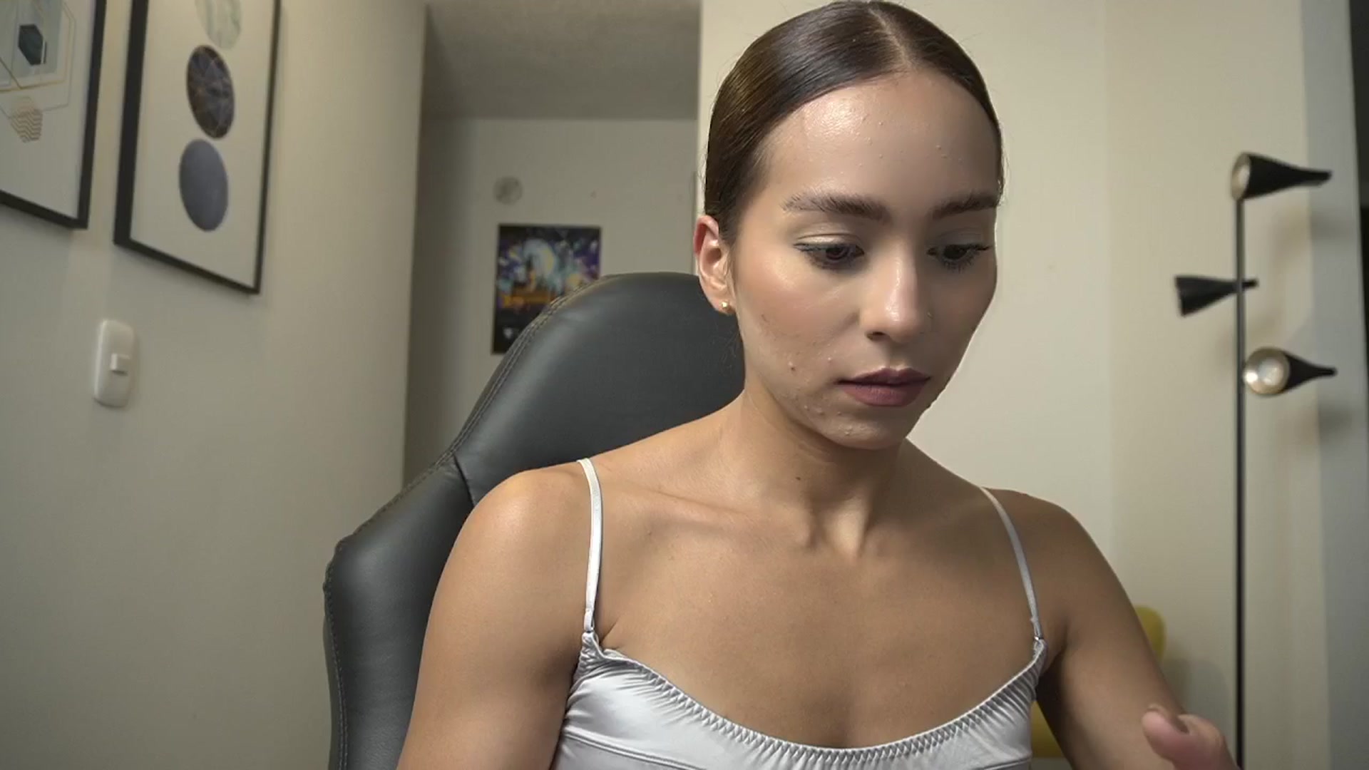 Gallery image thumbnail from Xialing's myfreecams stream on, 02/20/2025, 24:15 image 1 of 20