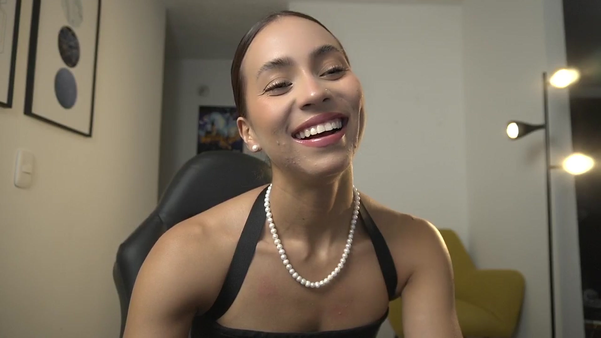 Gallery image thumbnail from Xialing's myfreecams stream on, 02/26/2025, 22:18 image 13 of 20